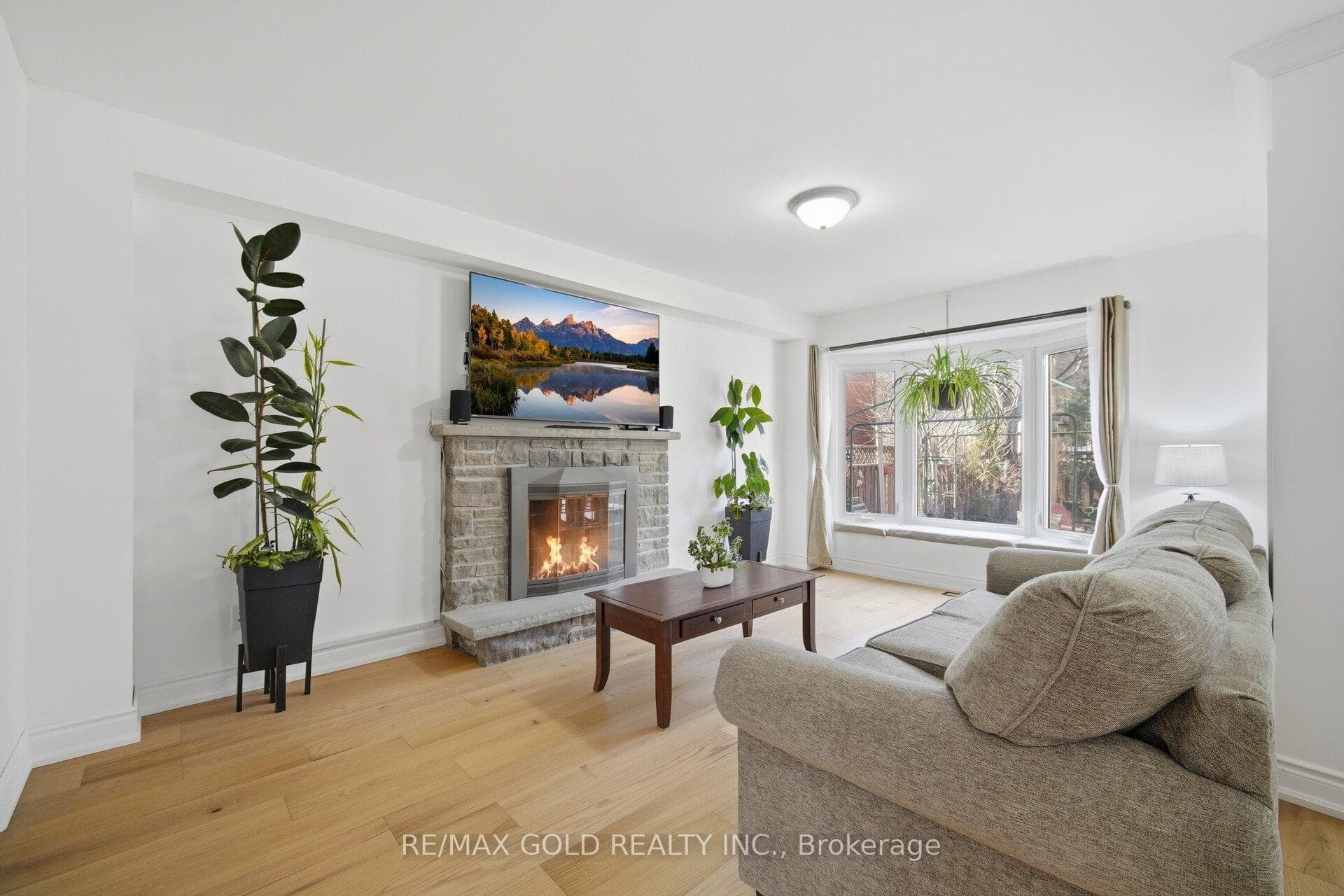 66 Cheviot Crescent photo 15