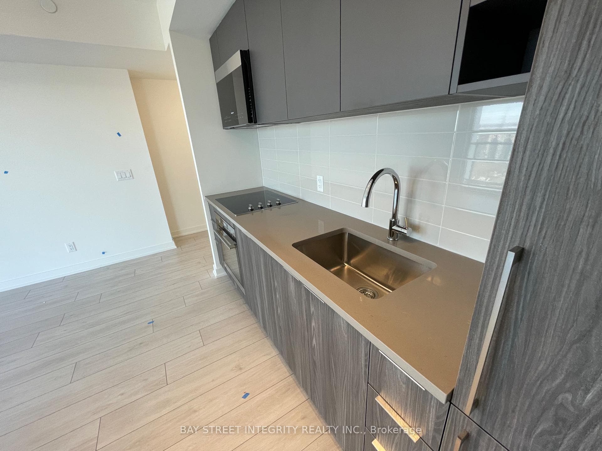 2031 KENNEDY Road Unit 3017 photo 9