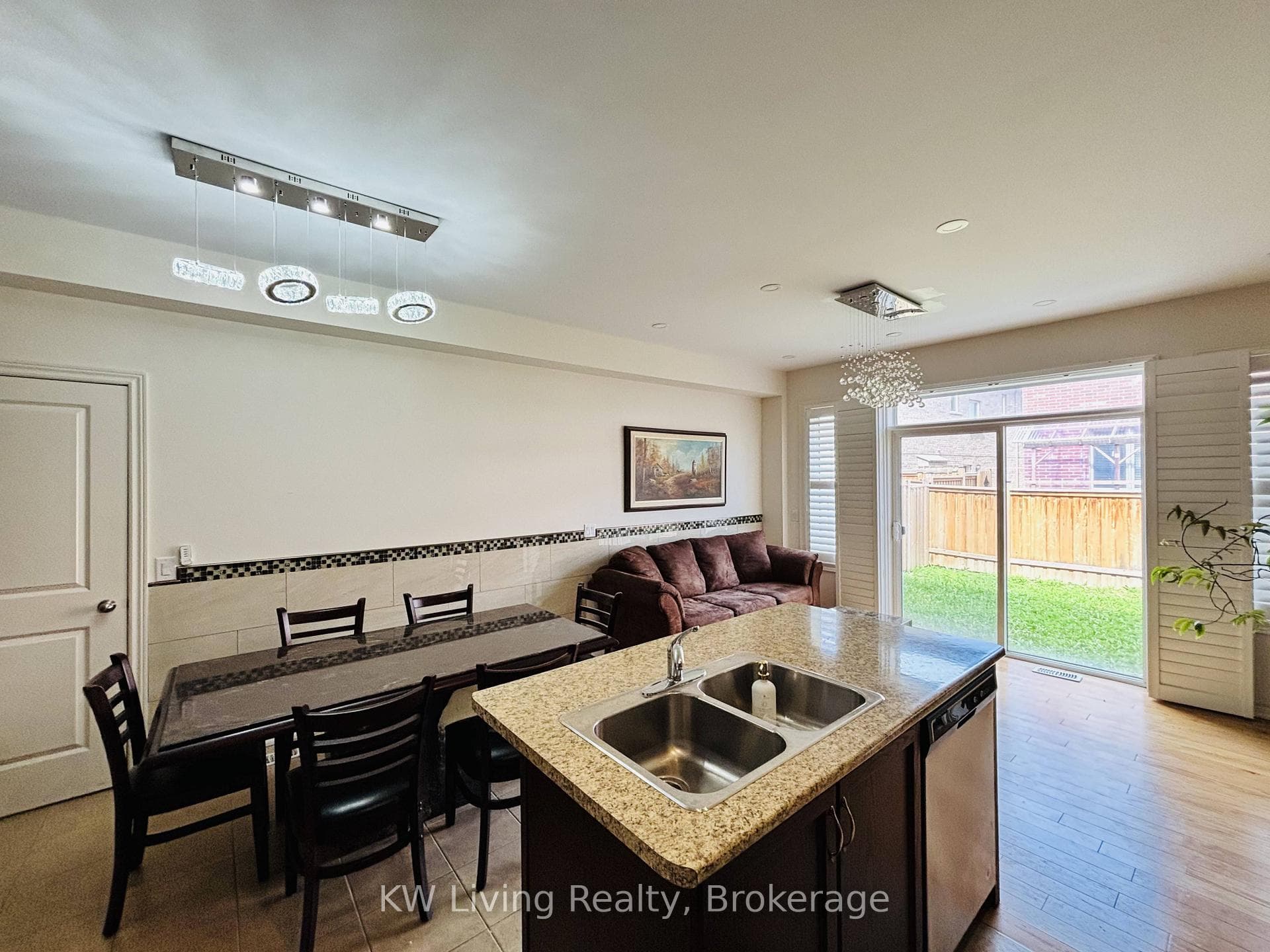 12 Rangemore Road photo 8