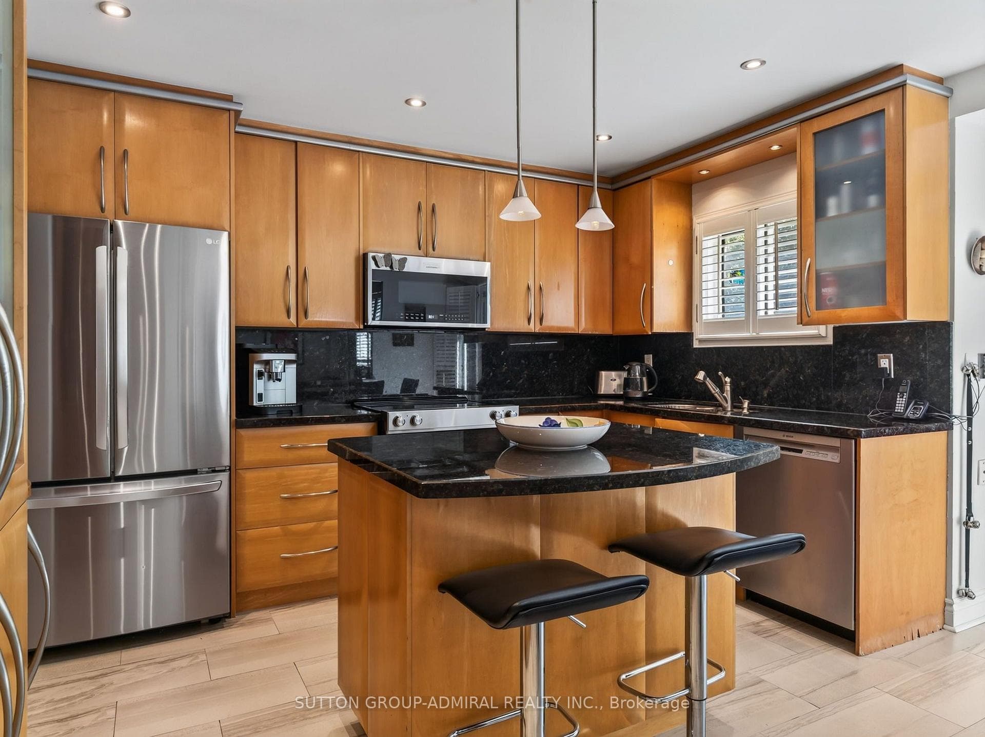 99 Dundurn Crescent photo 15