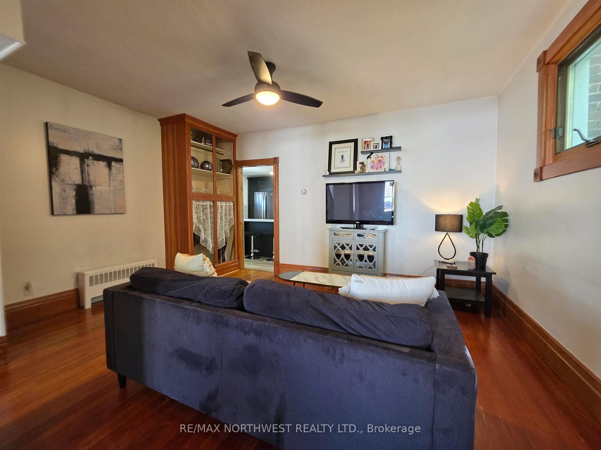 409 Third Street North photo 10
