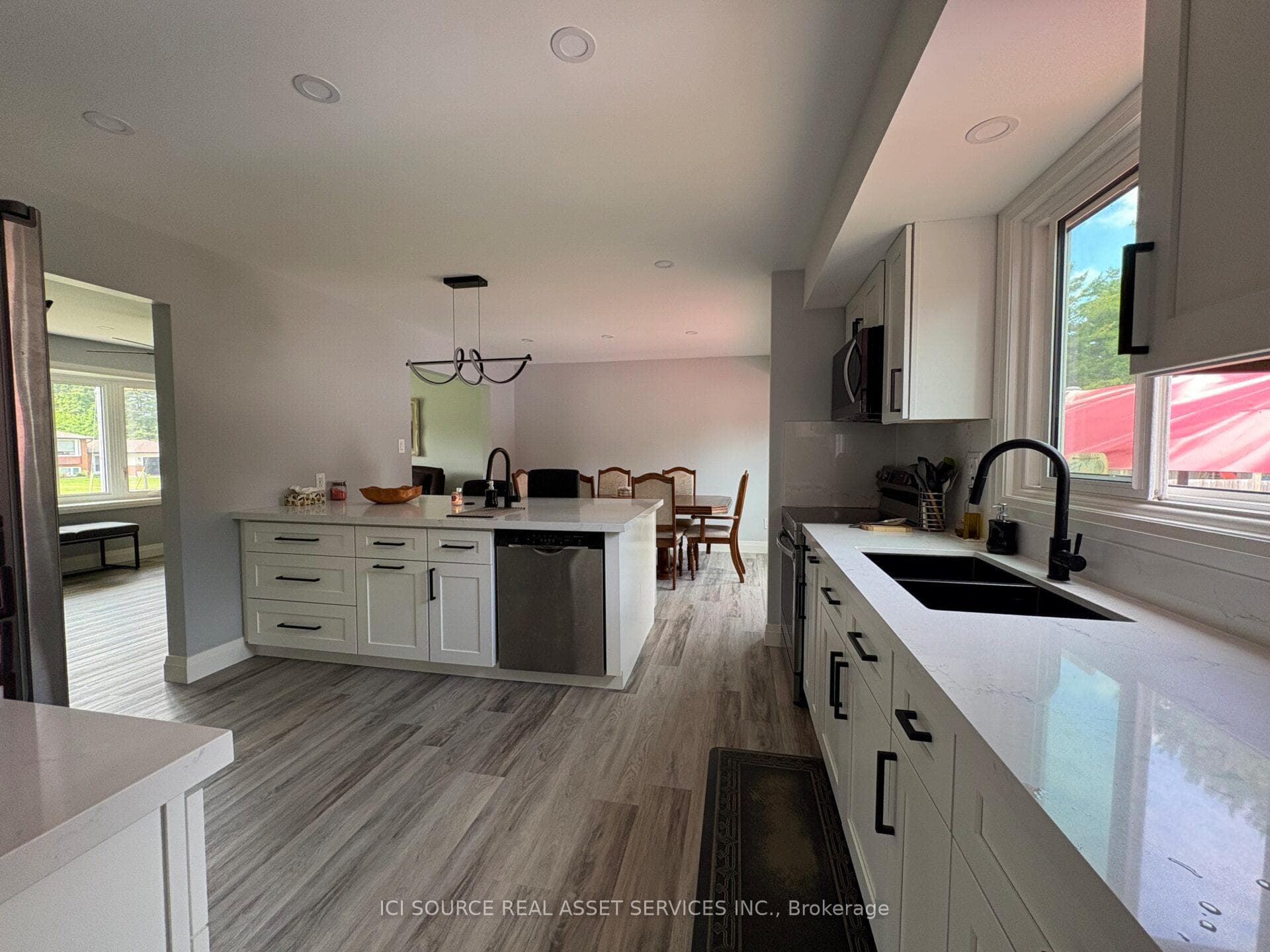 230 Minnie Street photo 22
