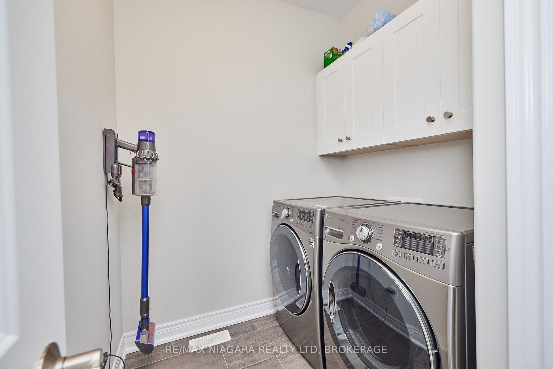 Laundry Room - Main Floor