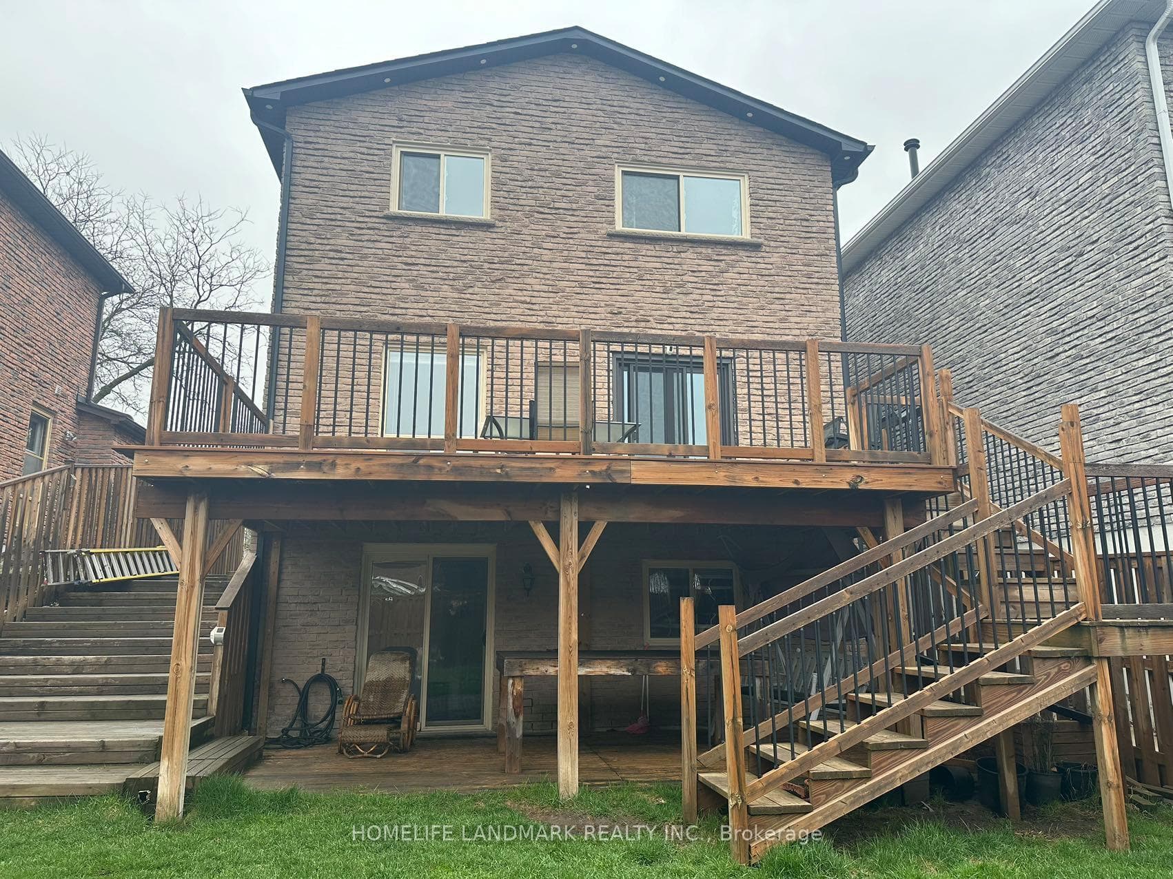 36 Mercer Crescent photo 3