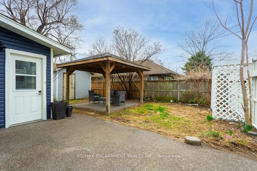 270 Beach Boulevard photo 36