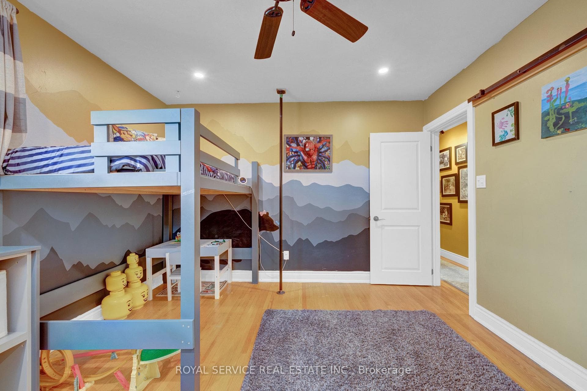 2nd Bedroom