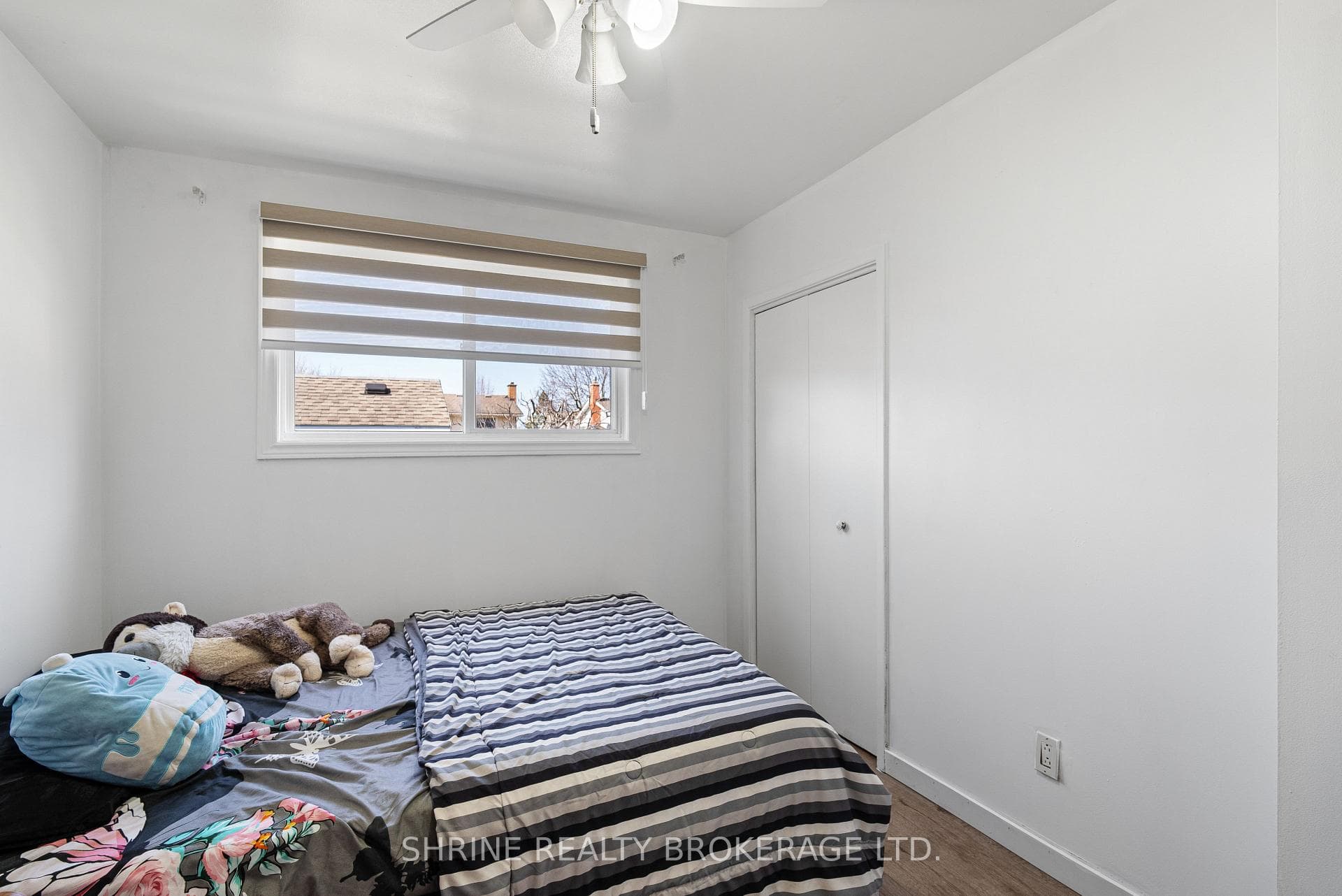 15 Garland Crescent photo 16