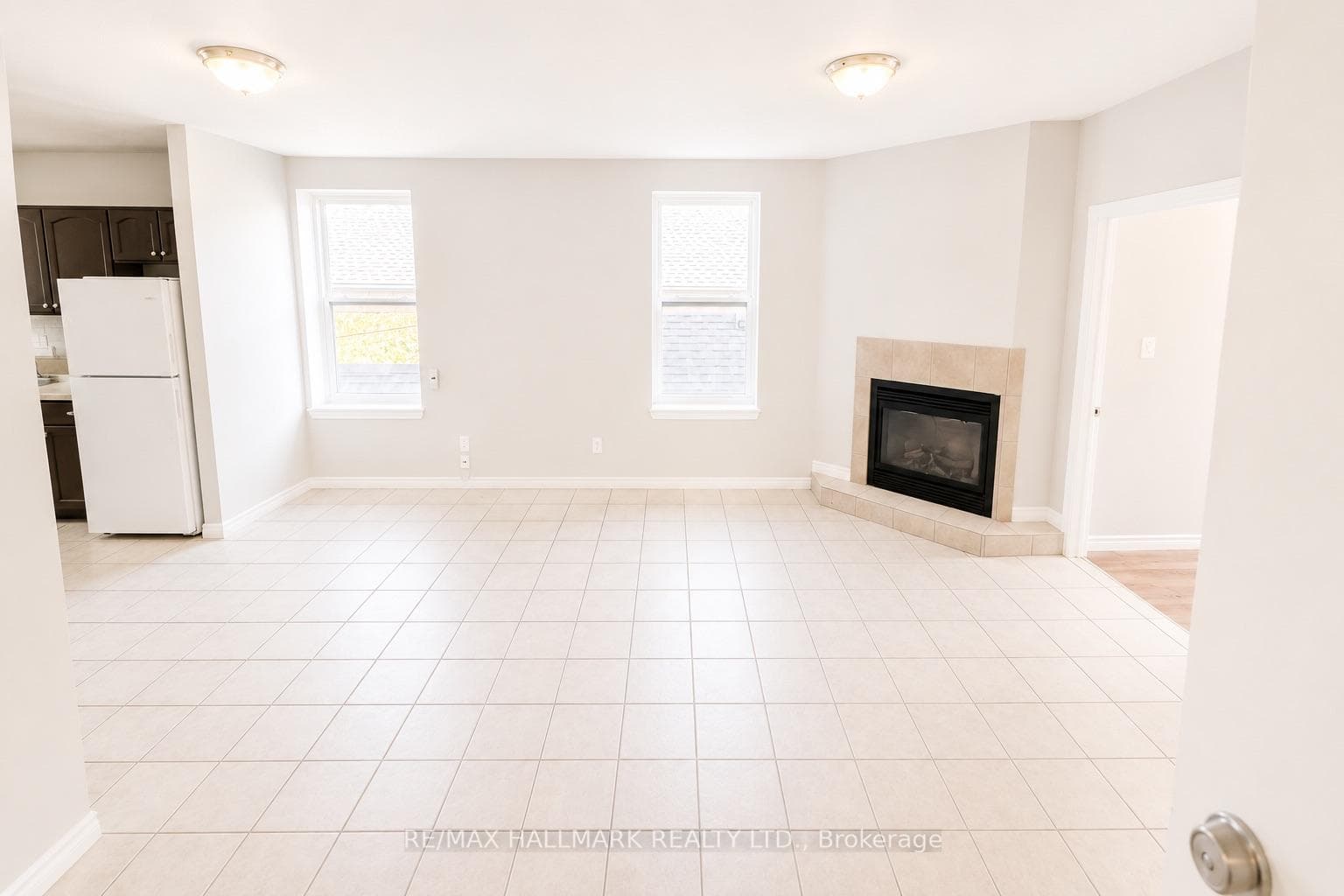 340 Barton Street photo 7