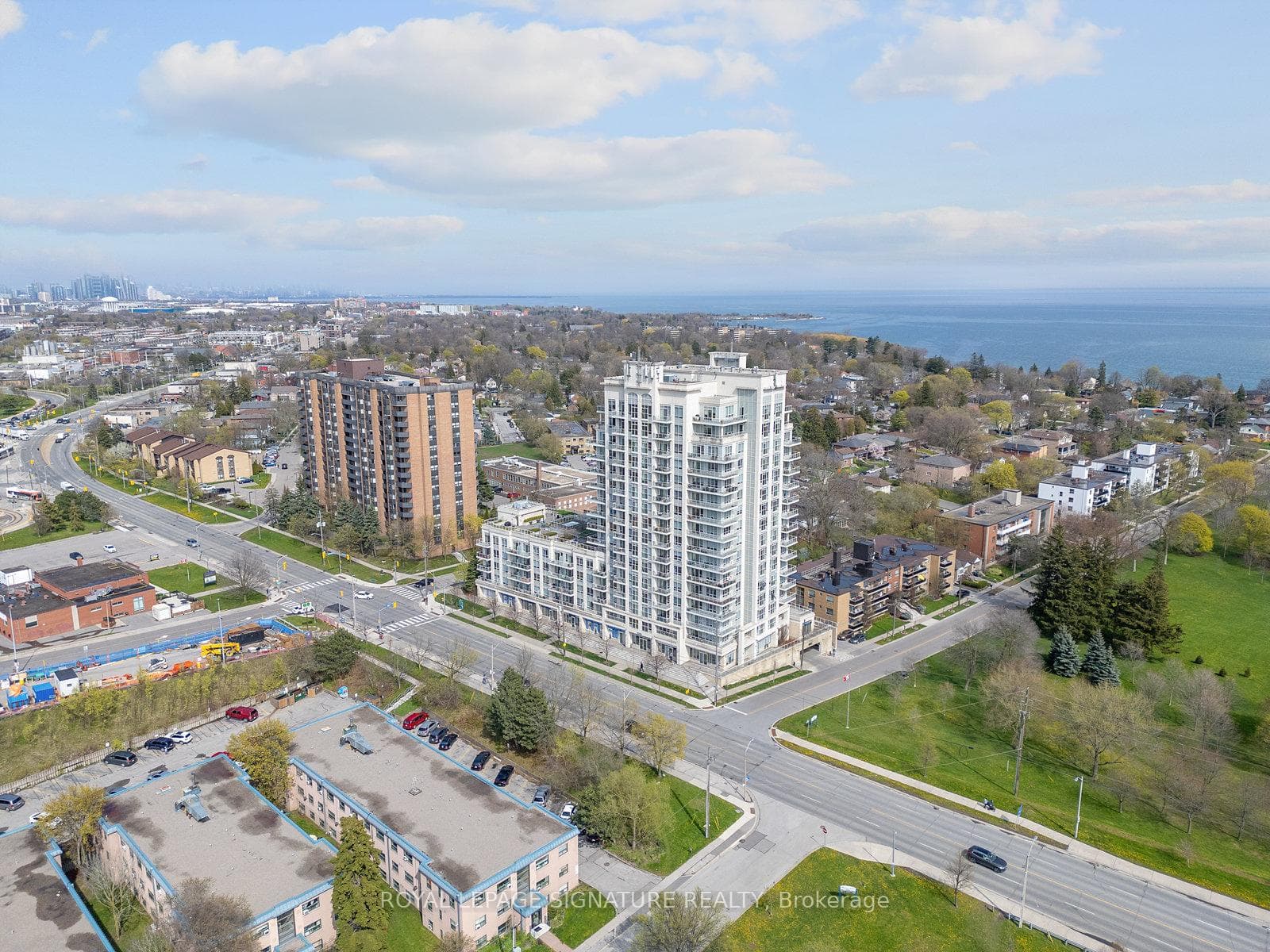 3865 Lake Shore Boulevard Unit 314 photo 38