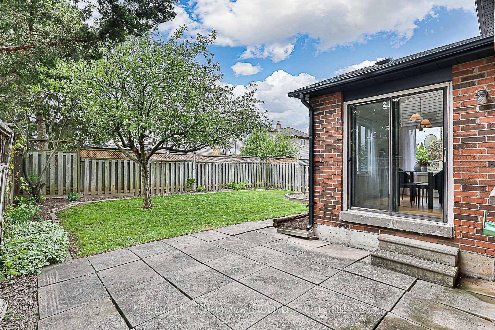 35 Buchanan Crescent photo 38