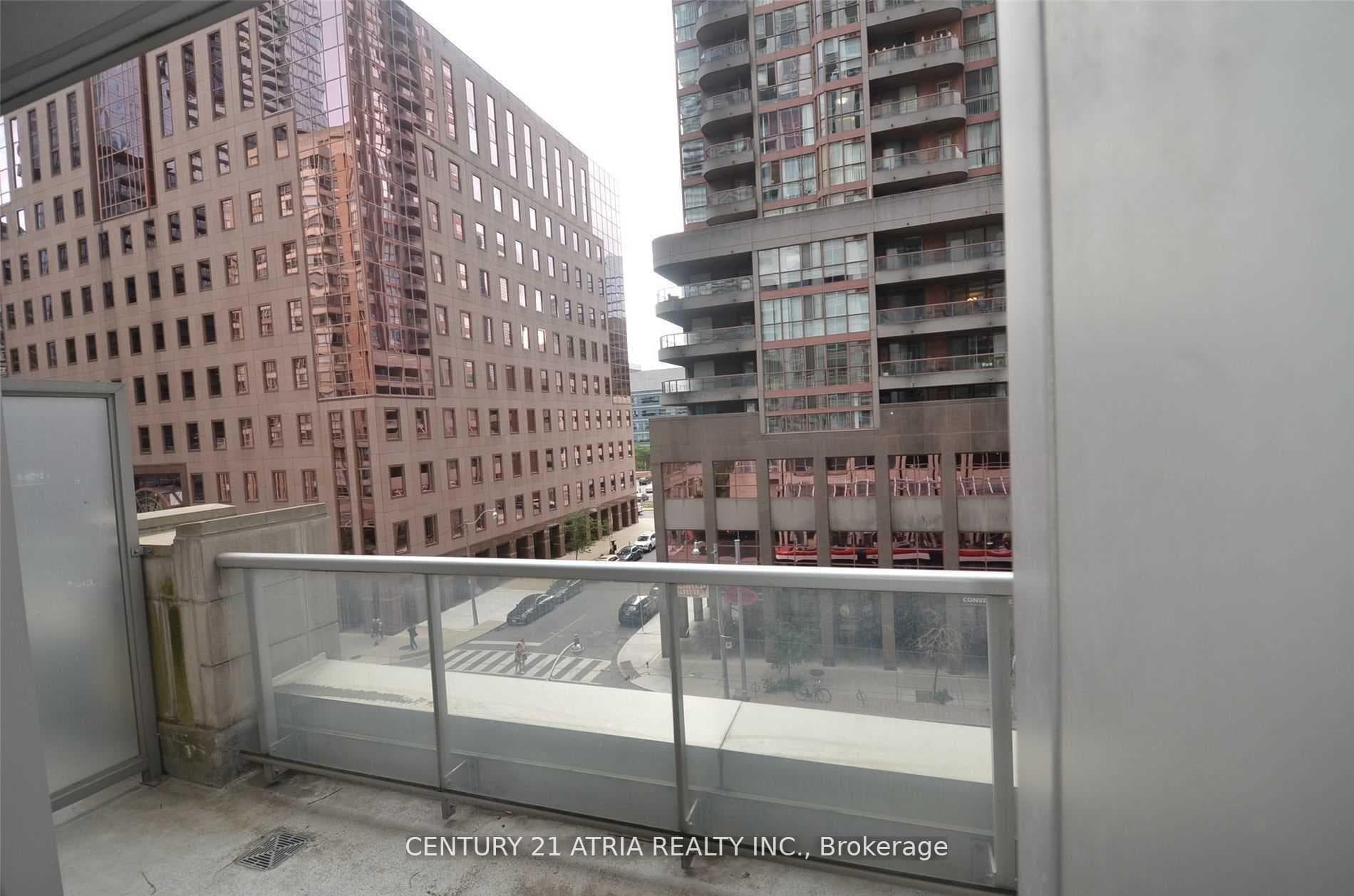 761 Bay Street Unit 309 photo 9