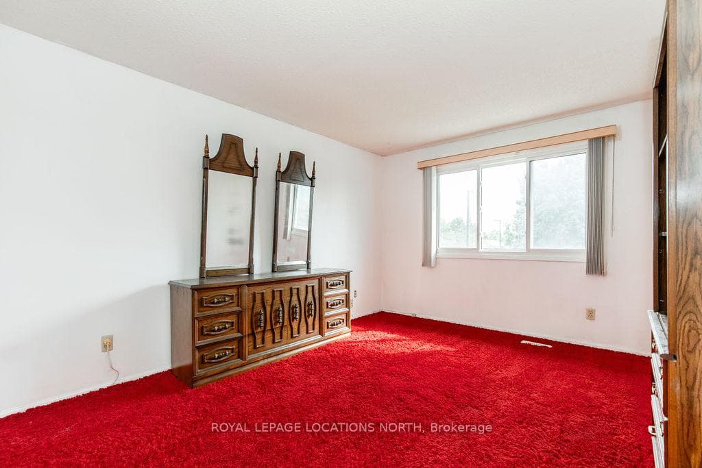 155 Oren Boulevard photo 24