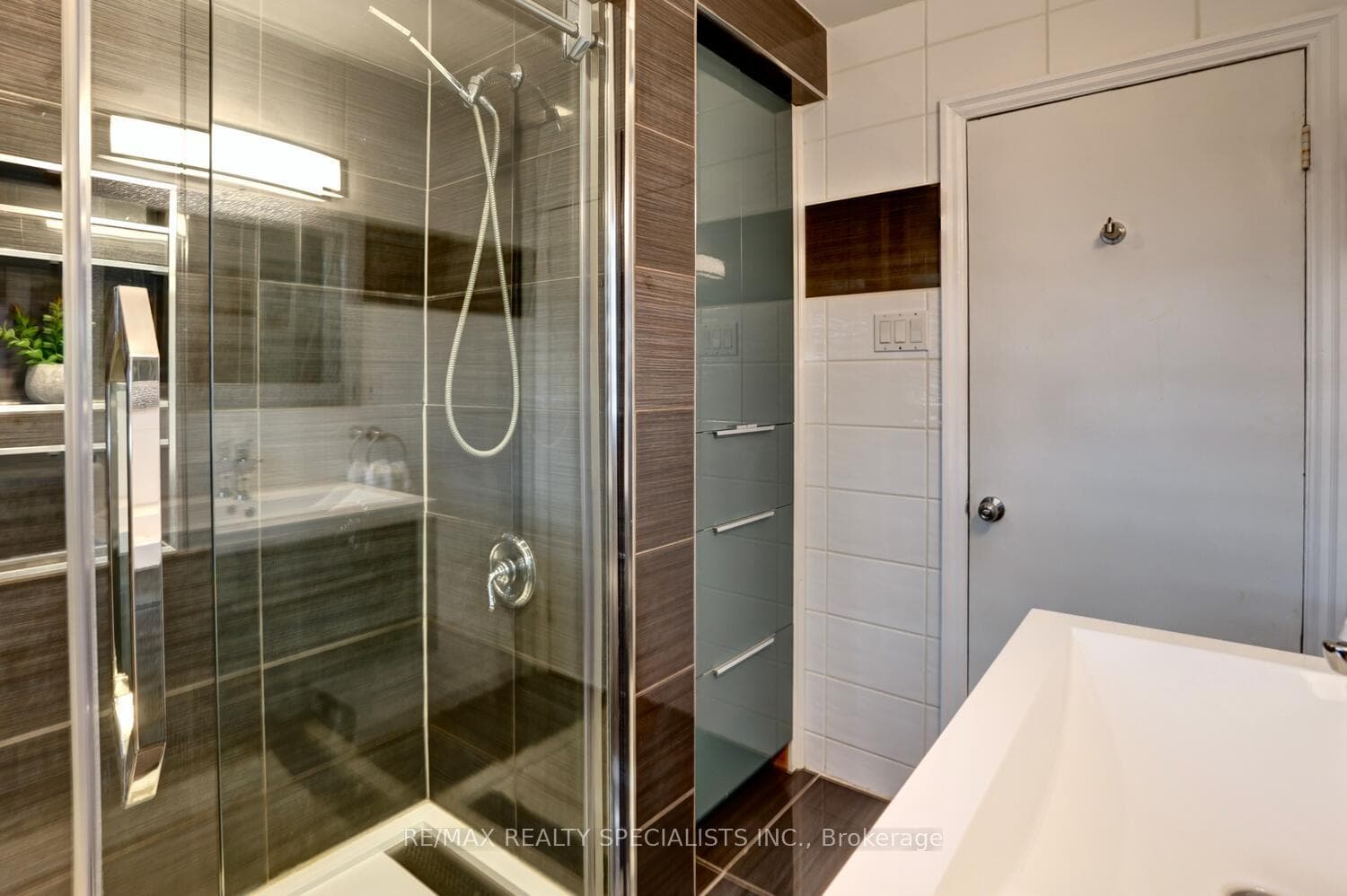821 Parkland Avenue photo 23