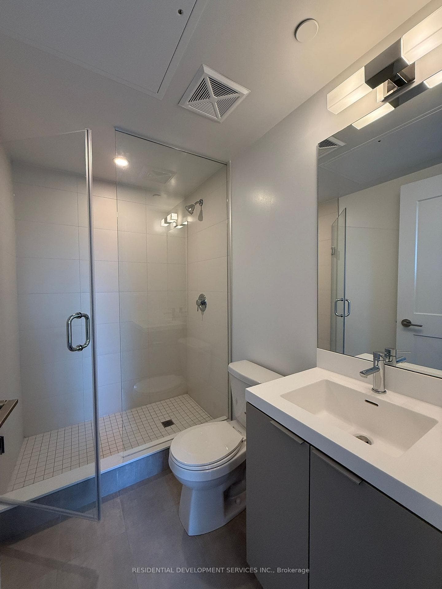 28 Widmer Street Unit 2927 photo 6