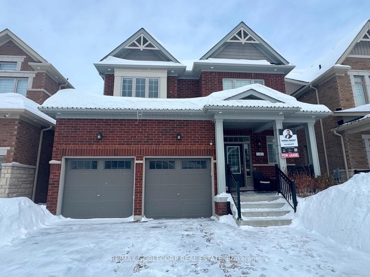 143 Casserley Crescent photo 1