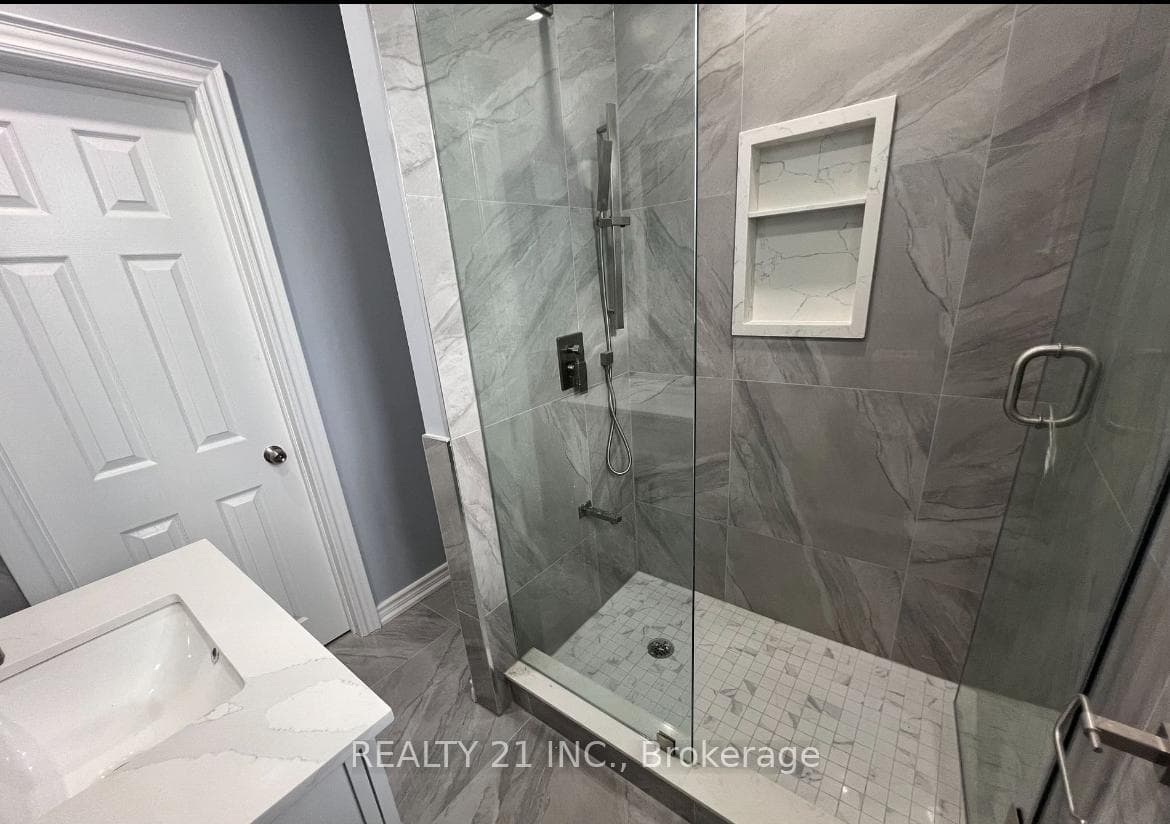12 Ada Crescent photo 13