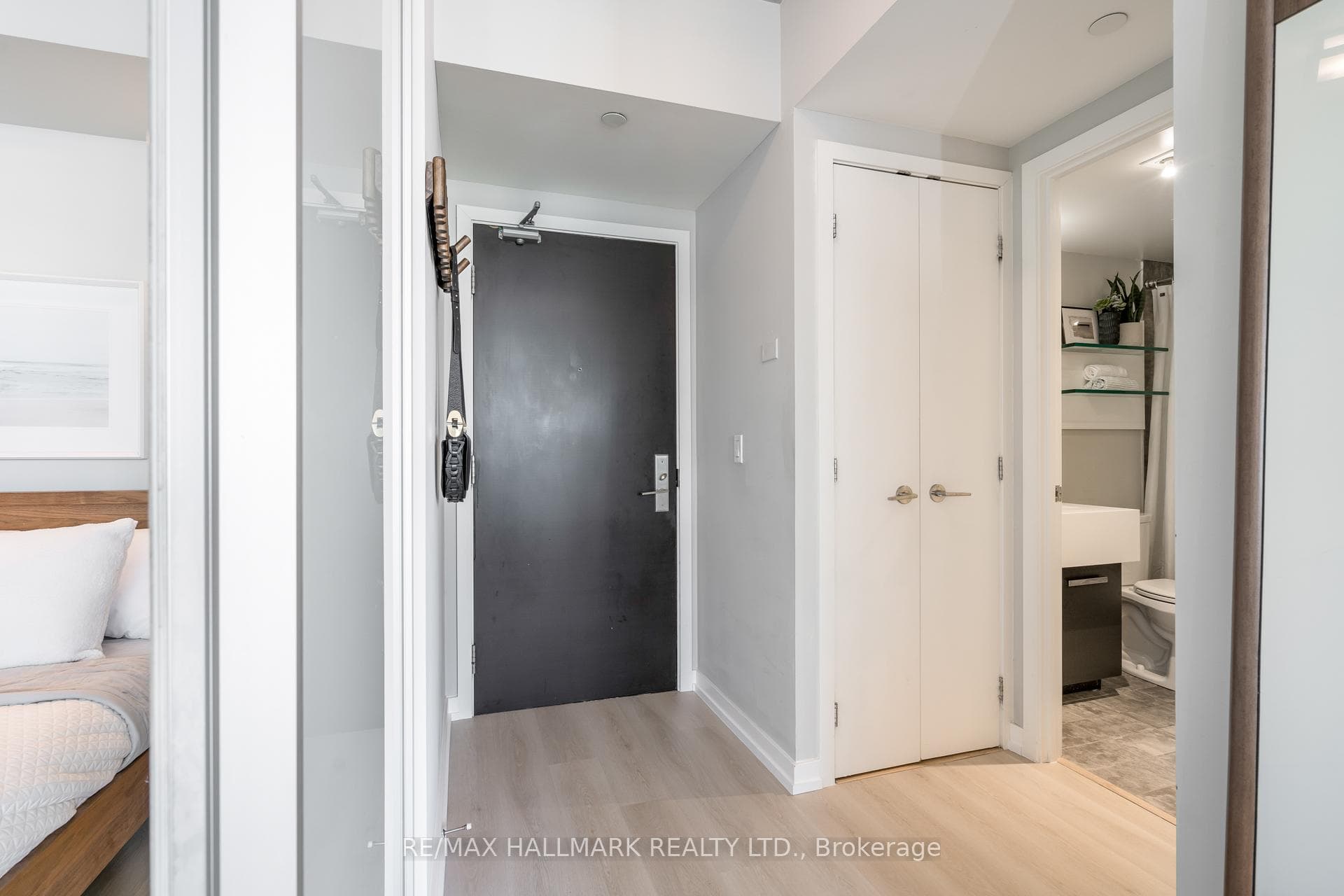 55 Stewart Street Unit 712 photo 6