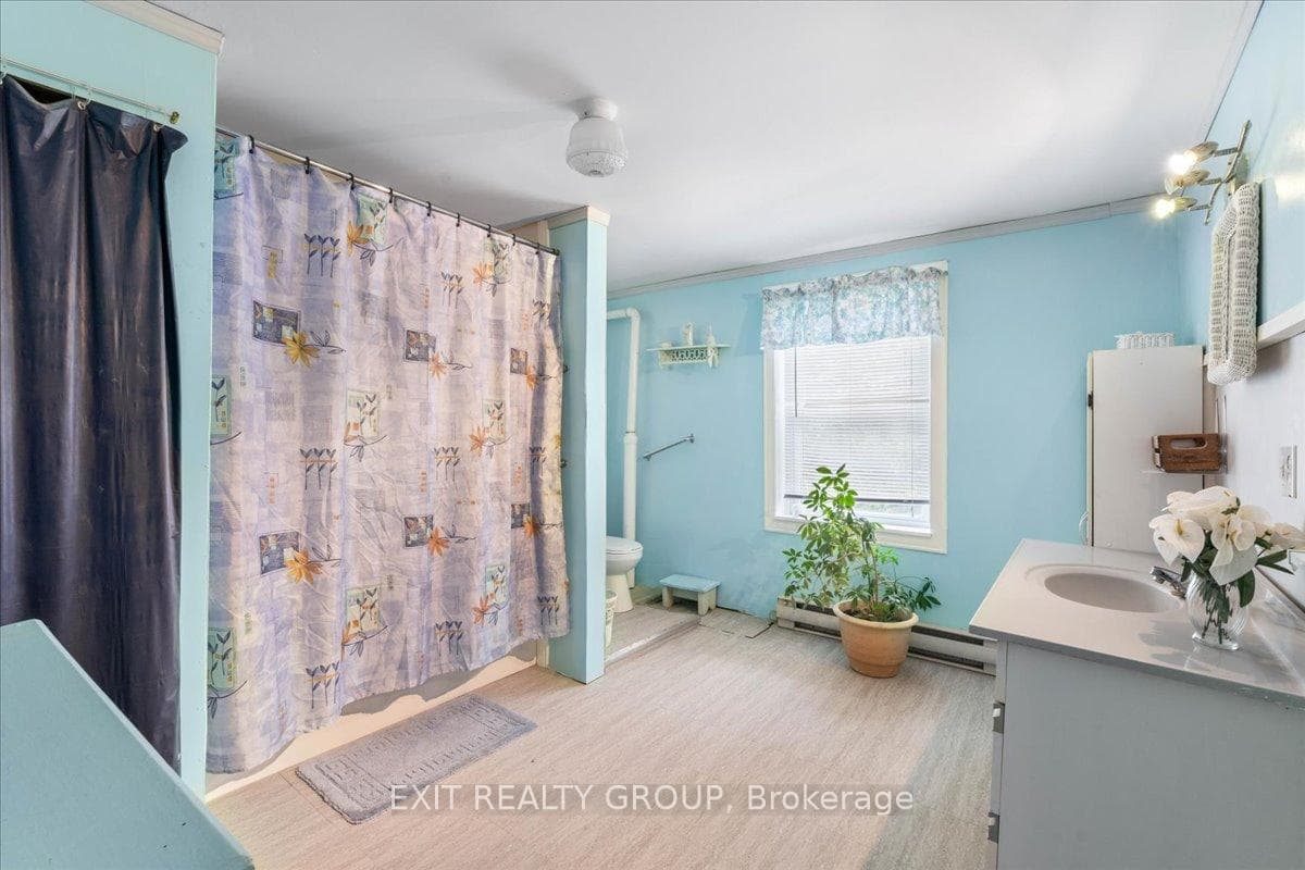 542 Ridge Road photo 37