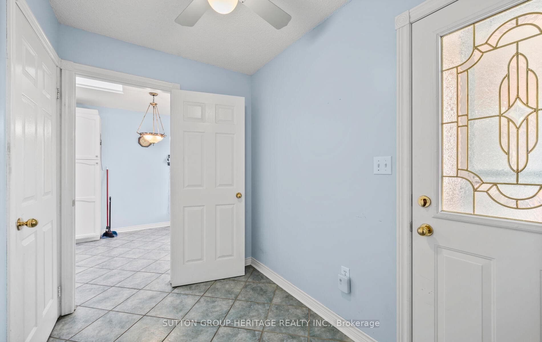 815 Beatrice Street photo 18