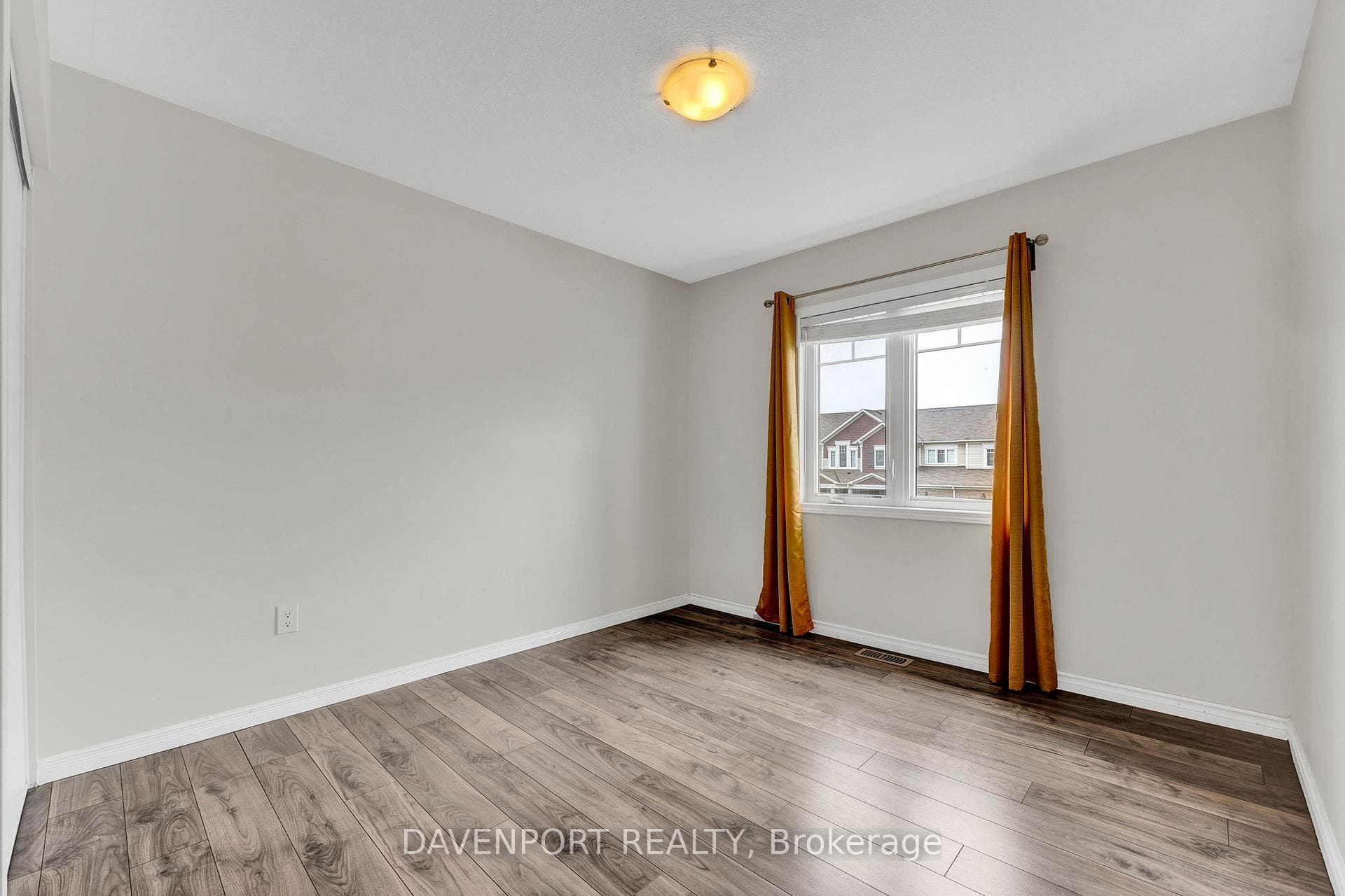 76 Glenvista Drive photo 7