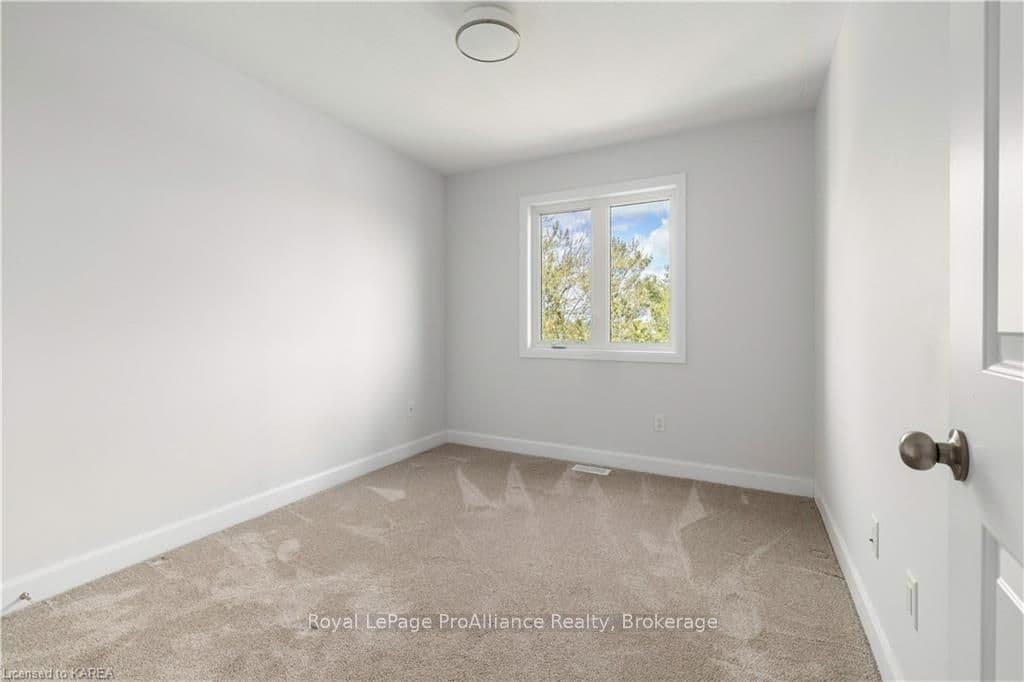 131 SUPERIOR Drive photo 33
