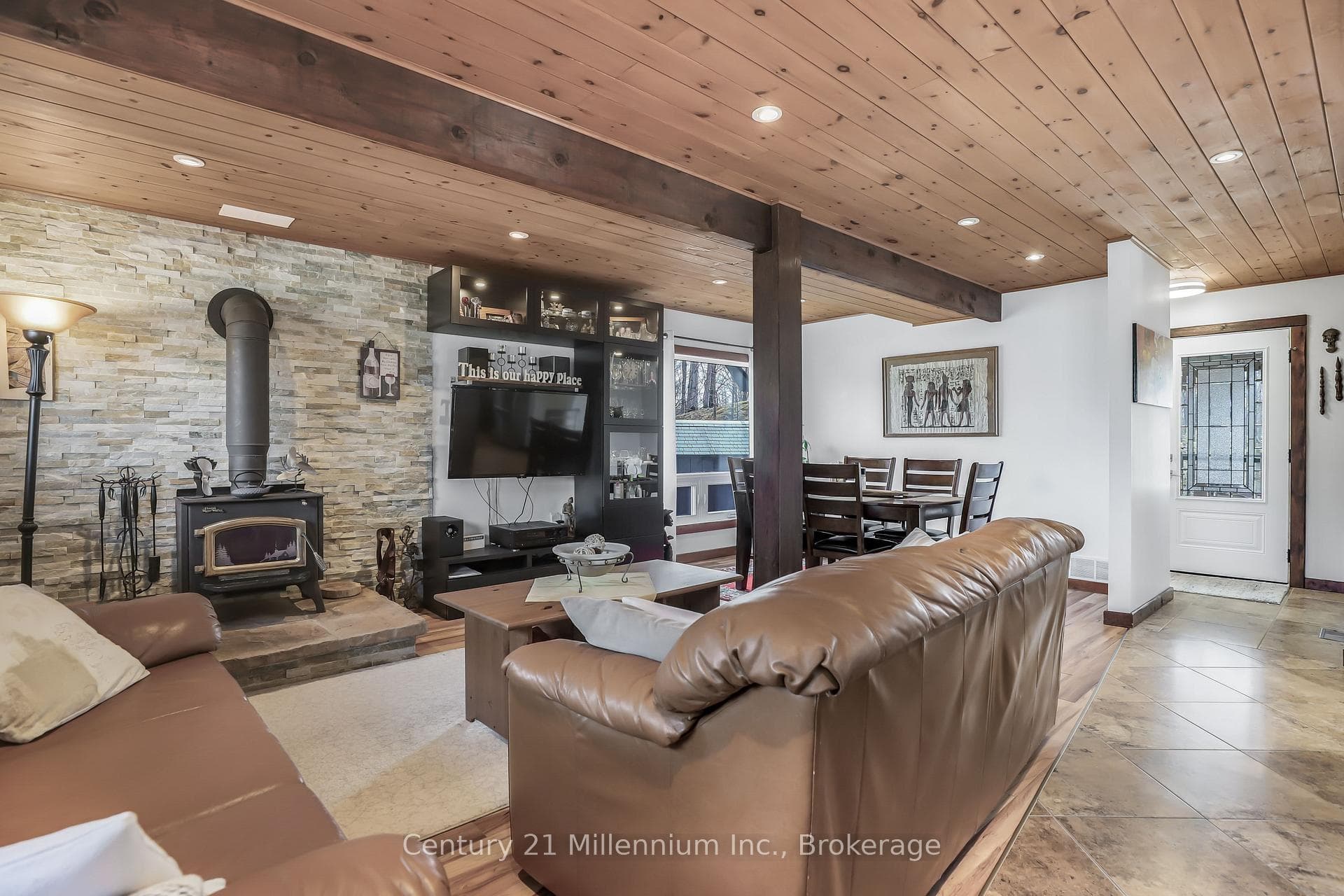 446 Manley Crescent photo 6