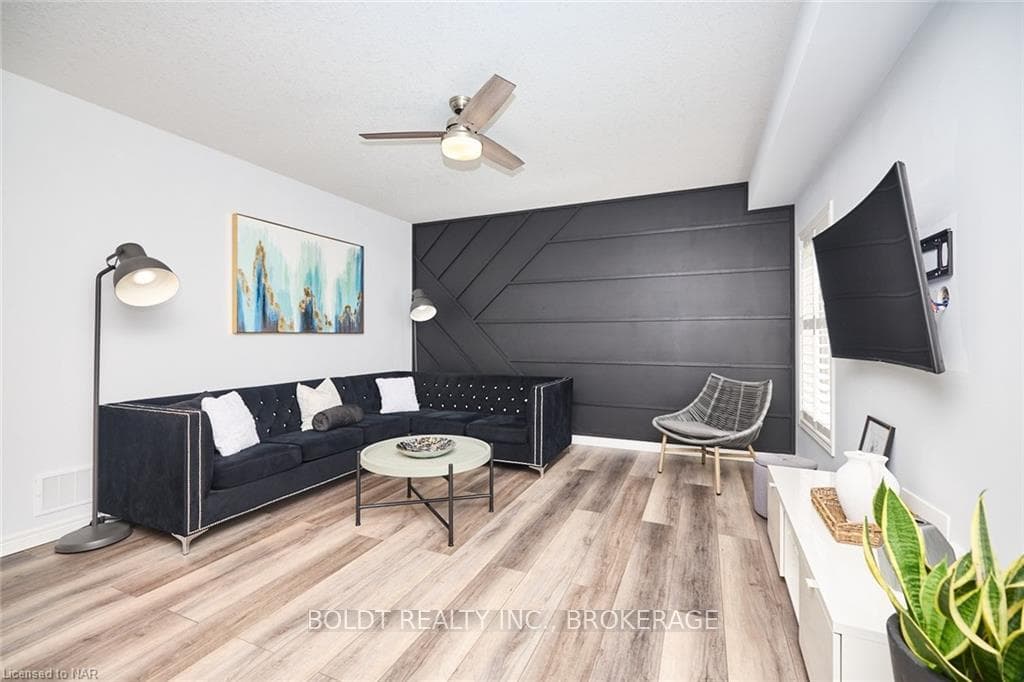 127 DENNIS Drive photo 8