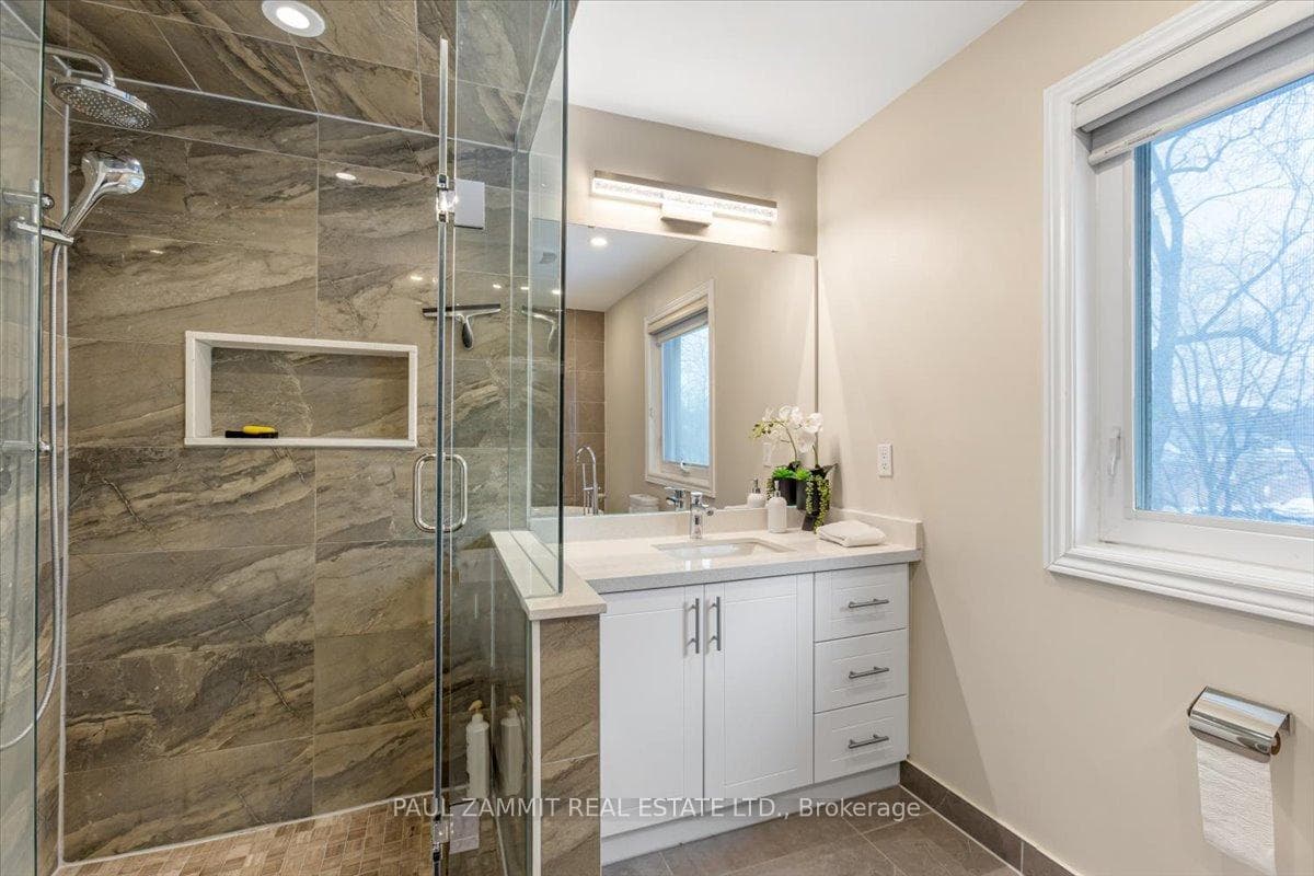 71 Morgan Avenue photo 23