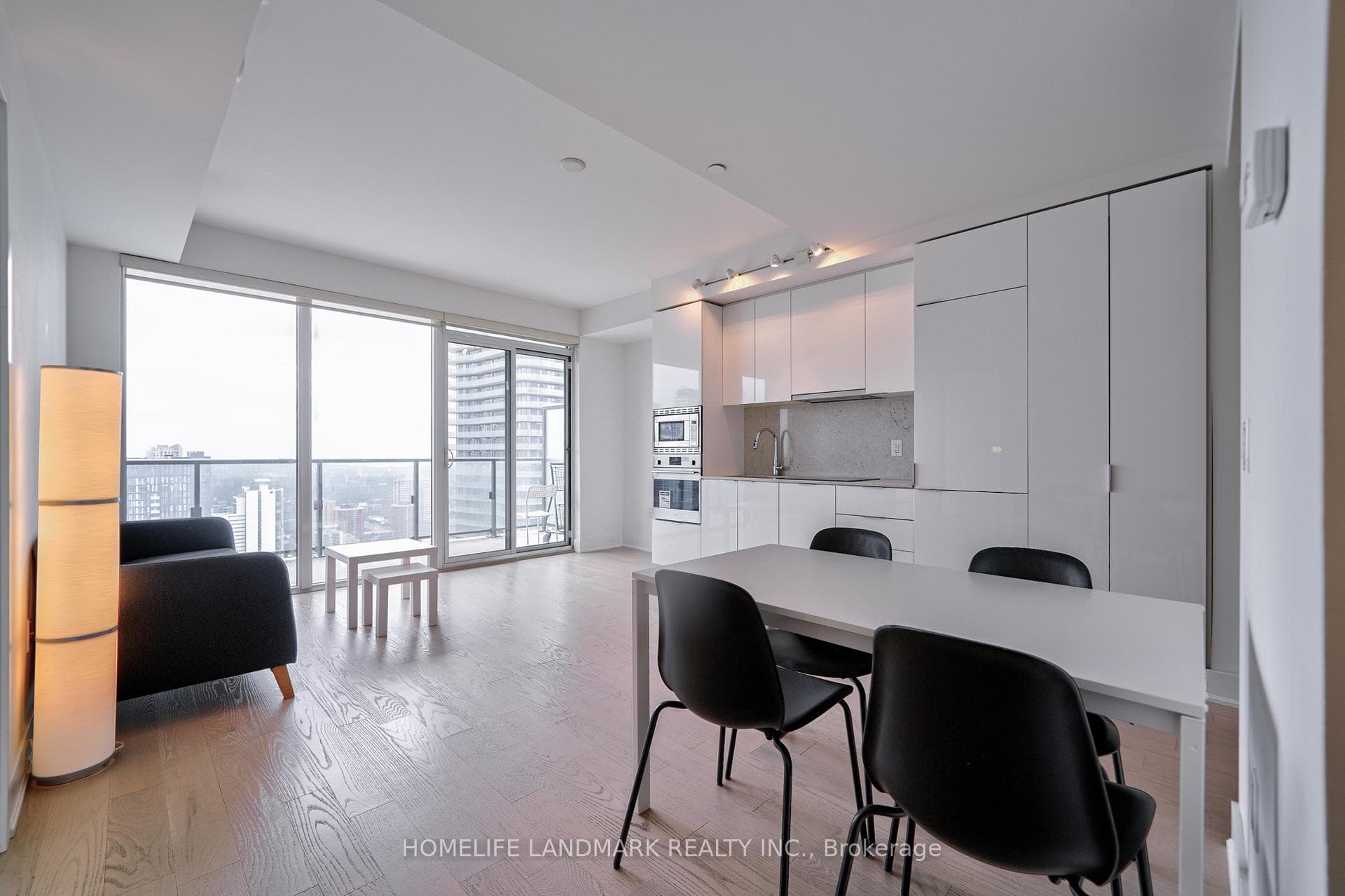955 Bay Street Unit 3801 photo 1