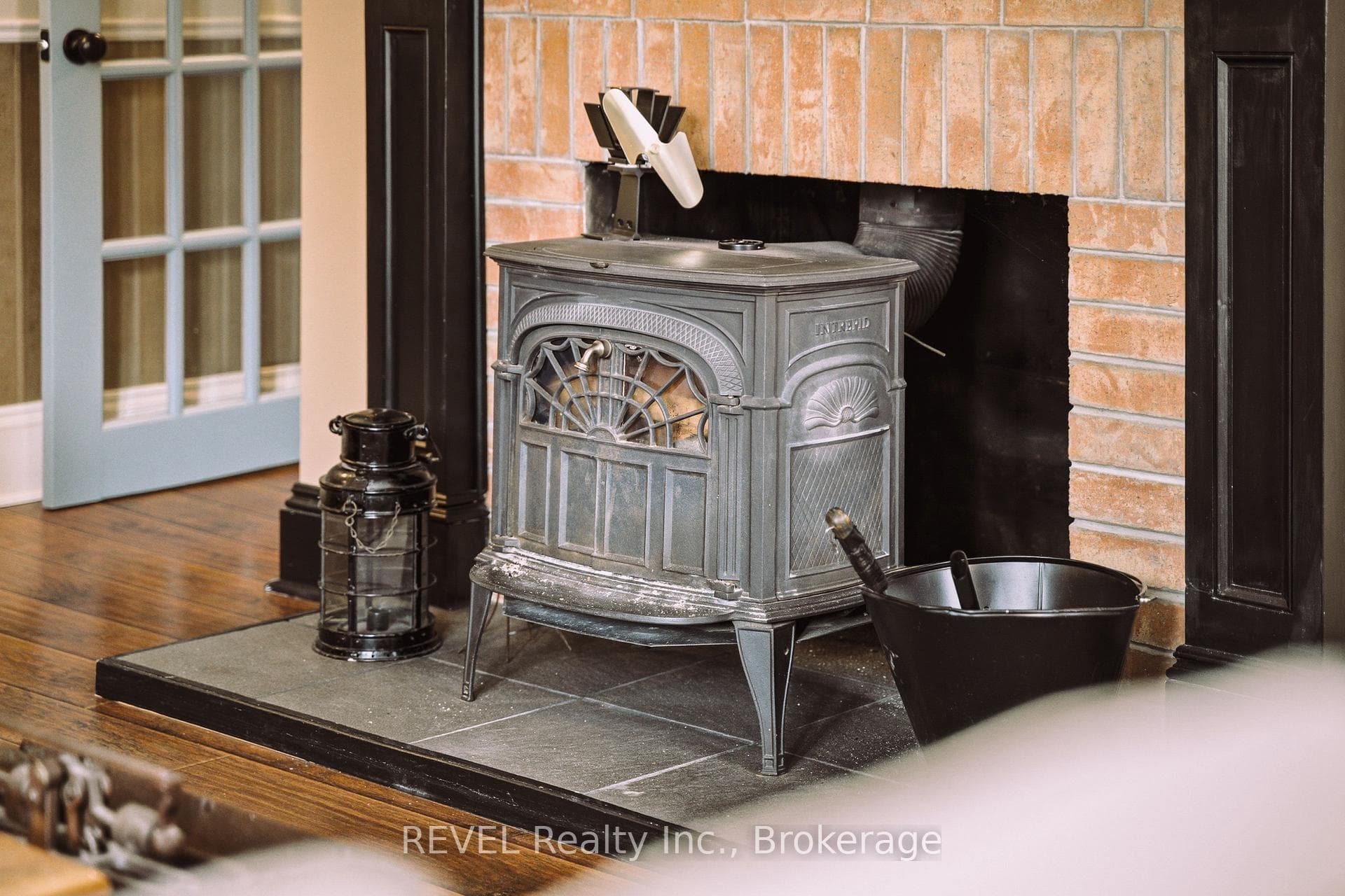 14382 Niagara River Parkway photo 9