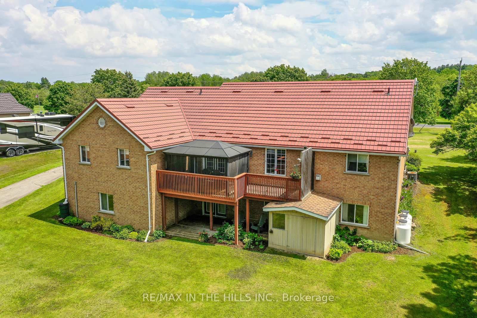 9352 County Road 1 Road photo 23