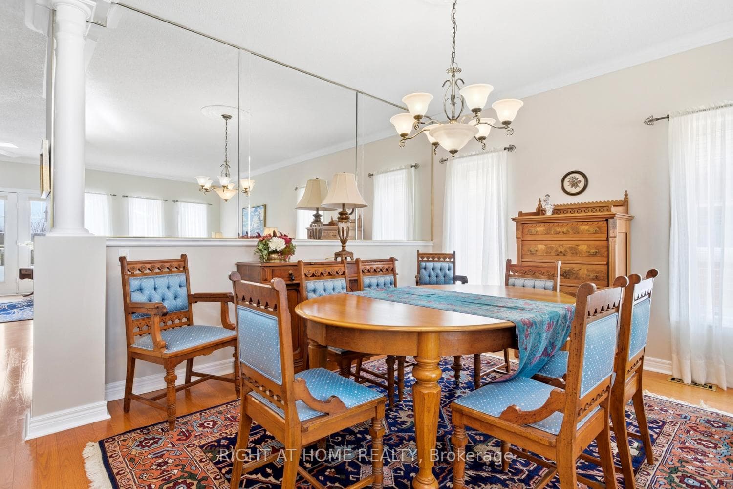 295 Waterbury Crescent photo 21