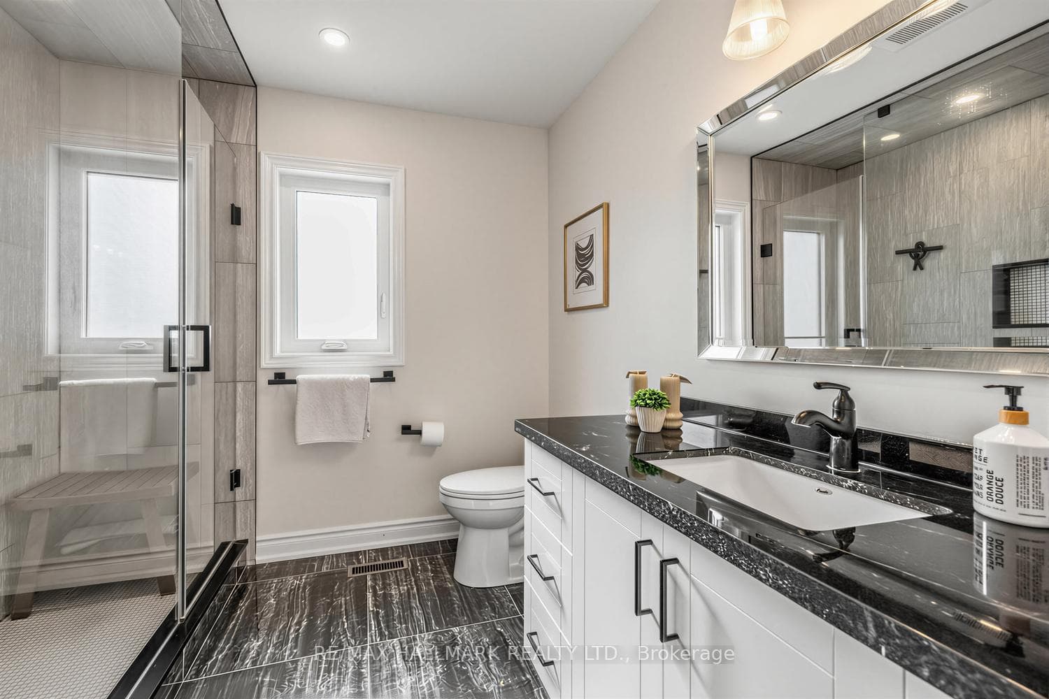 Primary Bed Ensuite