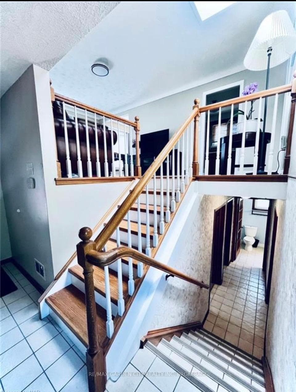 73 Lakeshore Road photo 2