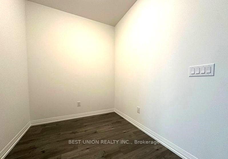 8 Widmer Street Unit 1211 photo 5