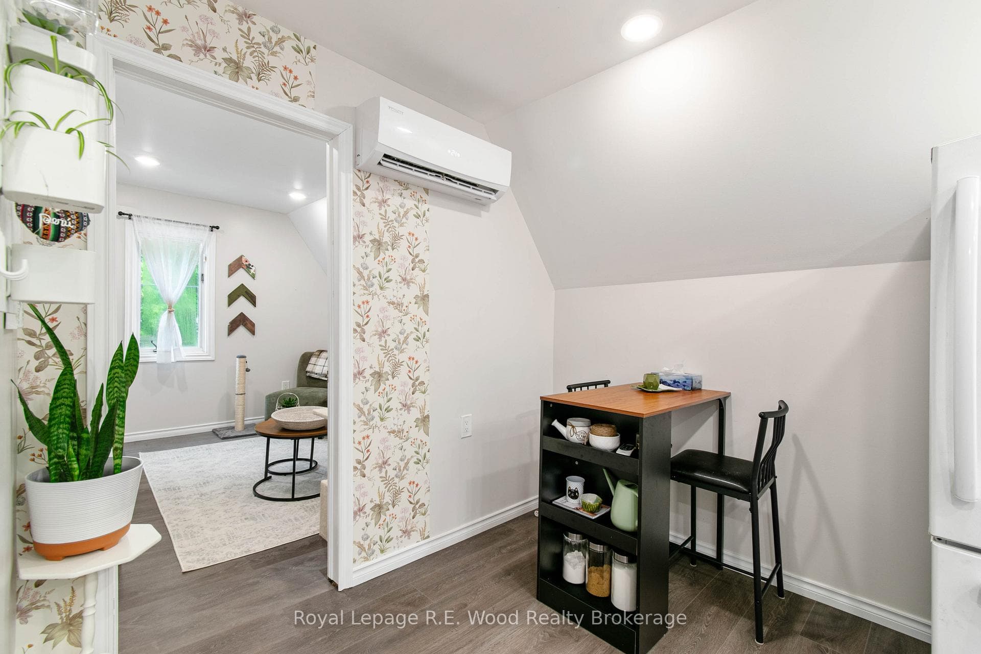 Upstairs dining room