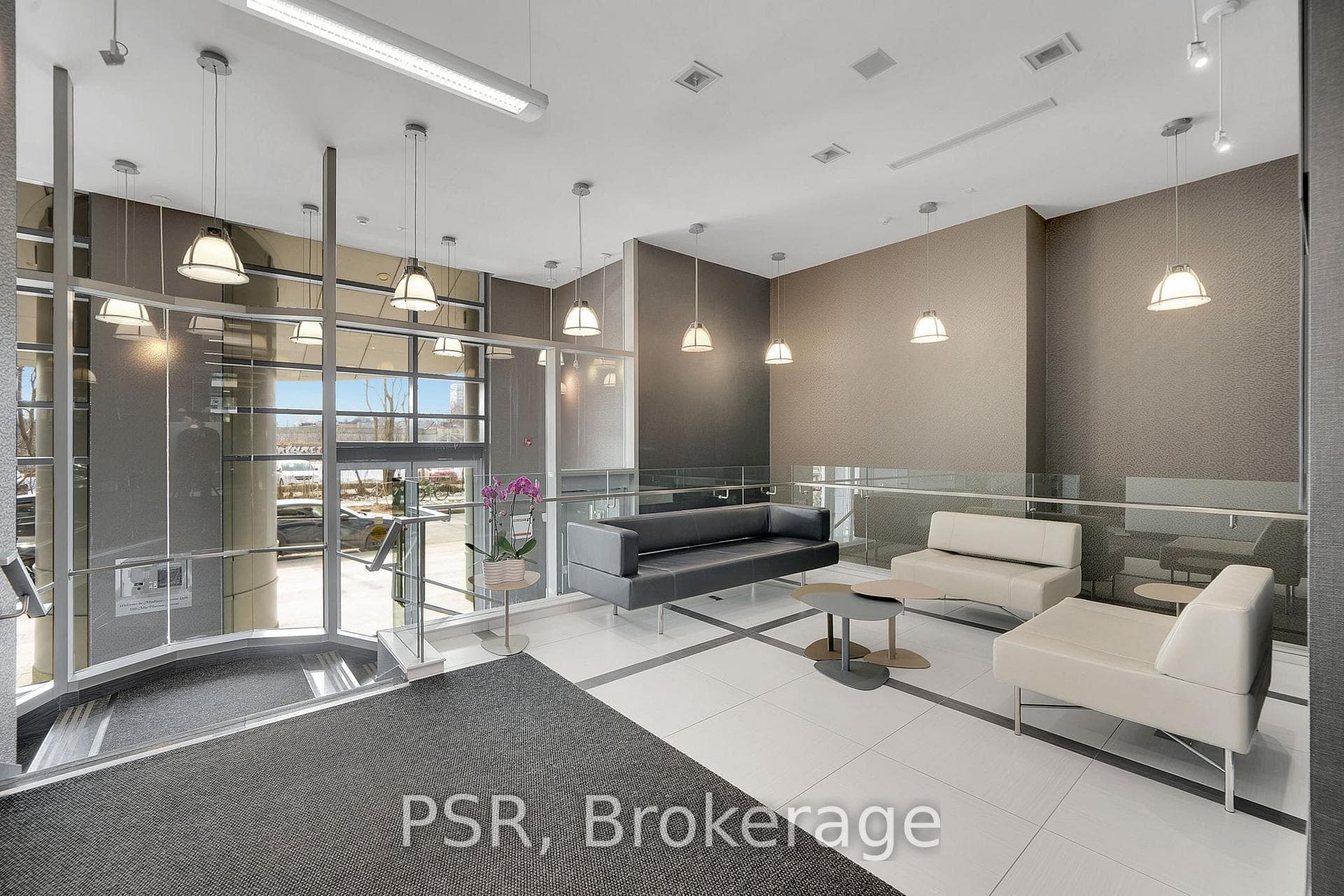 380 Macpherson Avenue Unit 216 photo 6