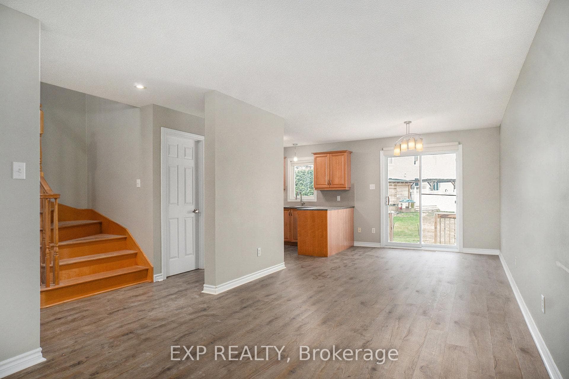 67 Lafleche Boulevard photo 7