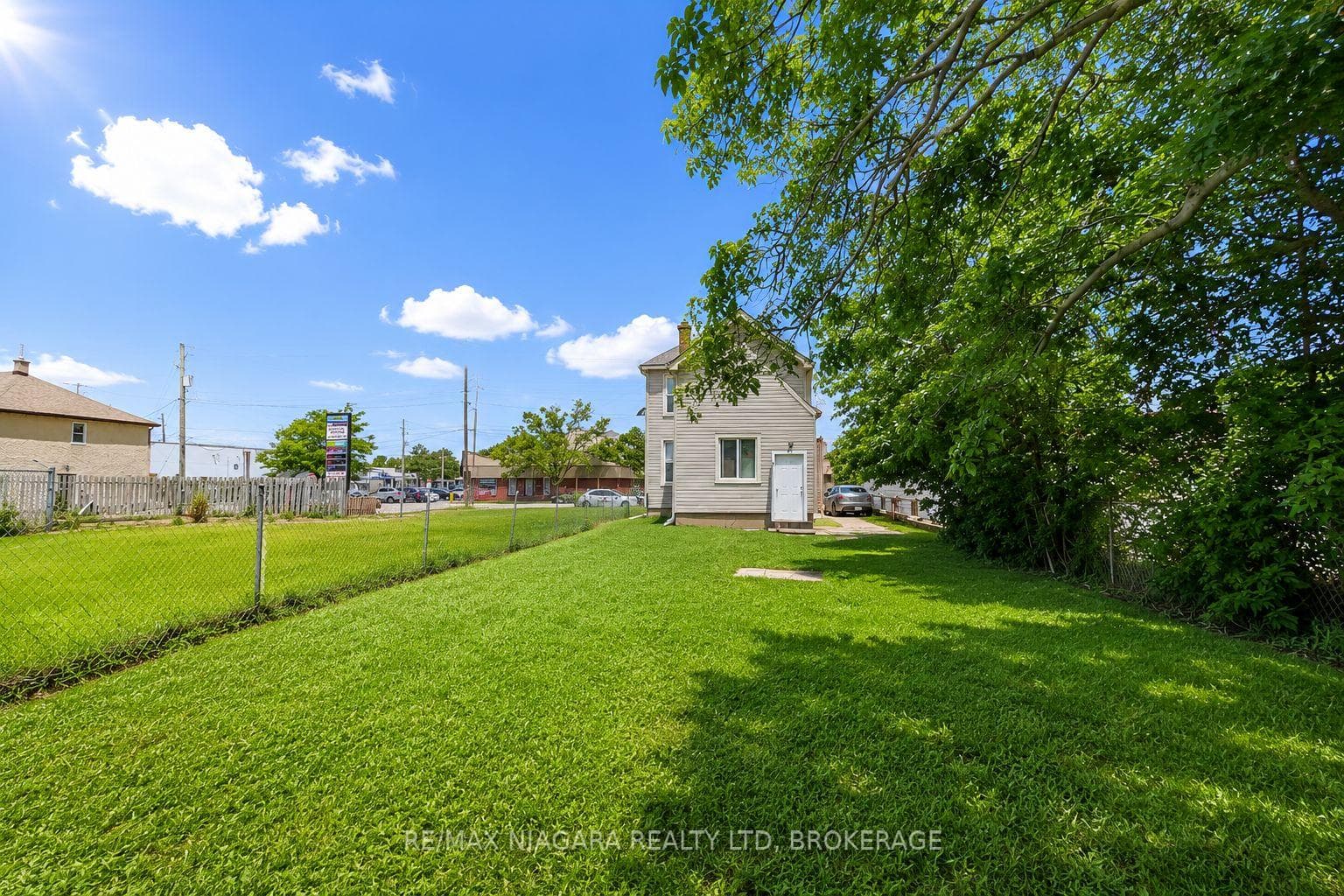 4 Manchester Avenue photo 23