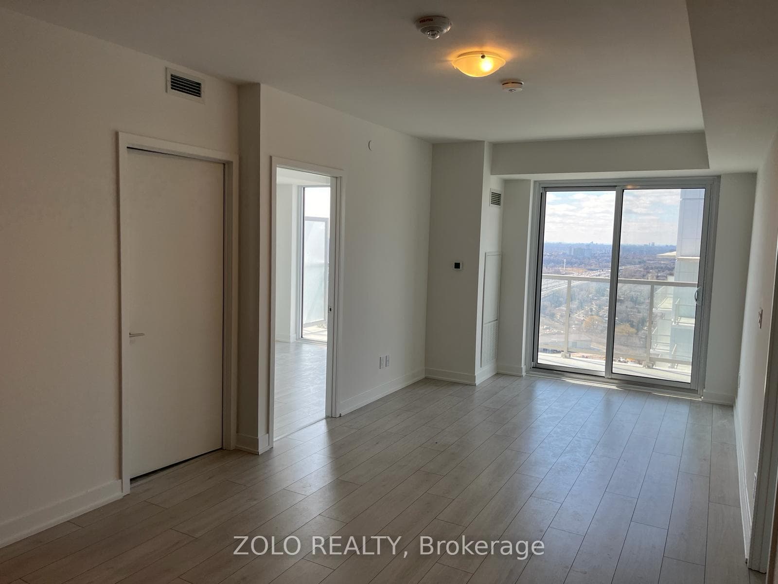 2033 Kennedy Road Unit 3701 photo 10
