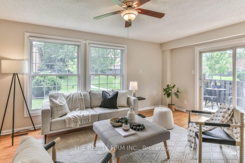 50 Guildwood Walk photo 20