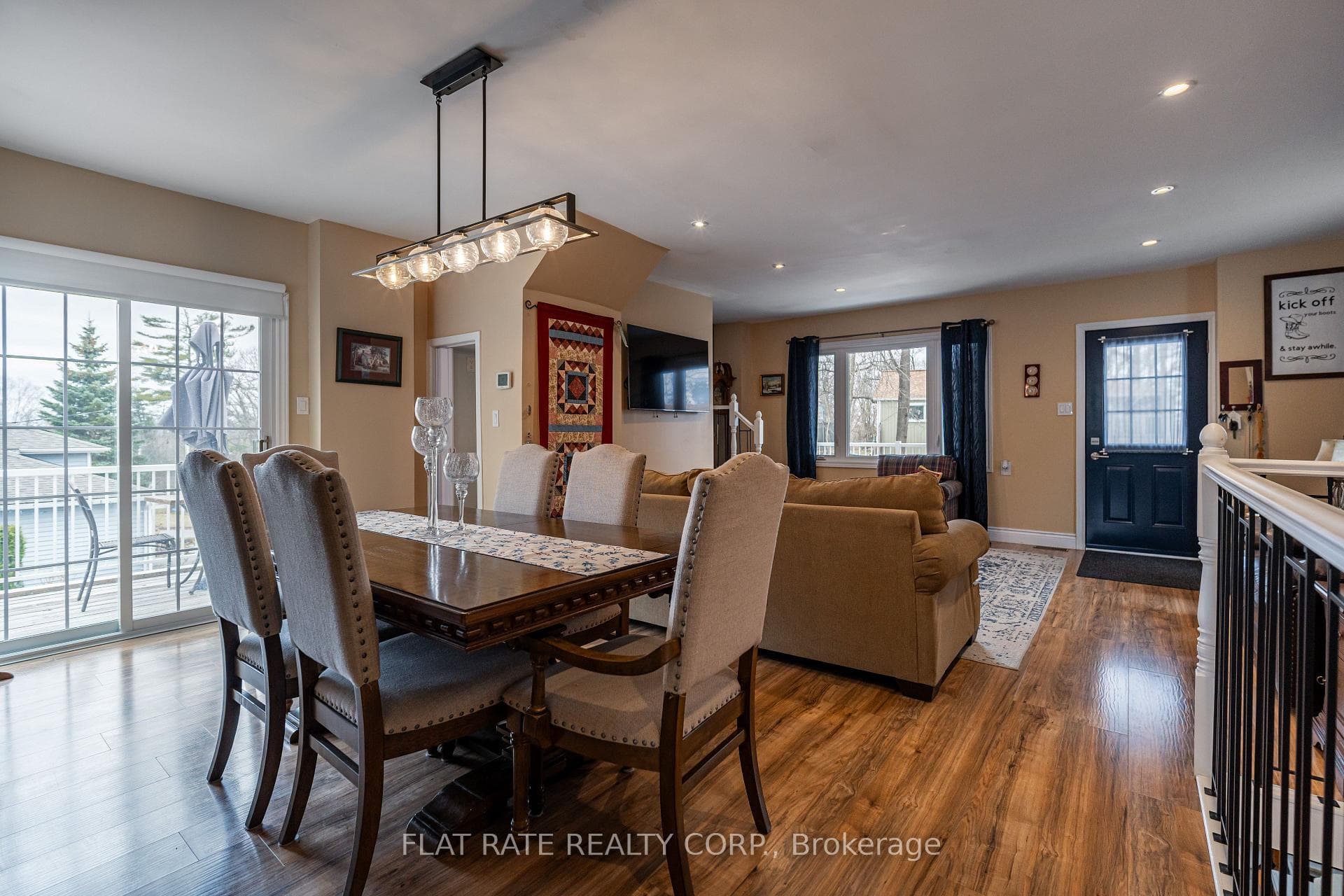 713 Peterborough Avenue photo 9