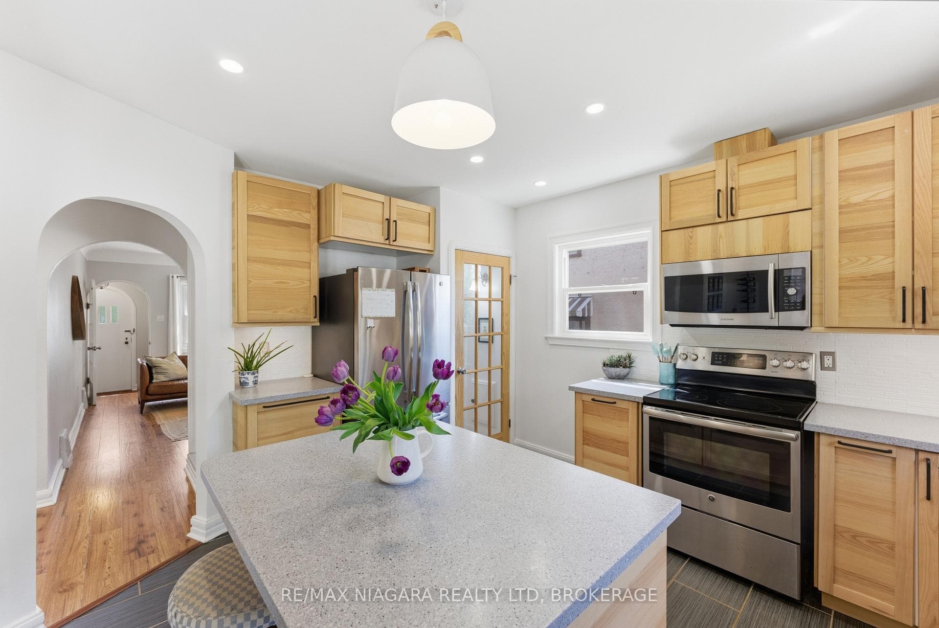 81 WOODLAND Avenue photo 10