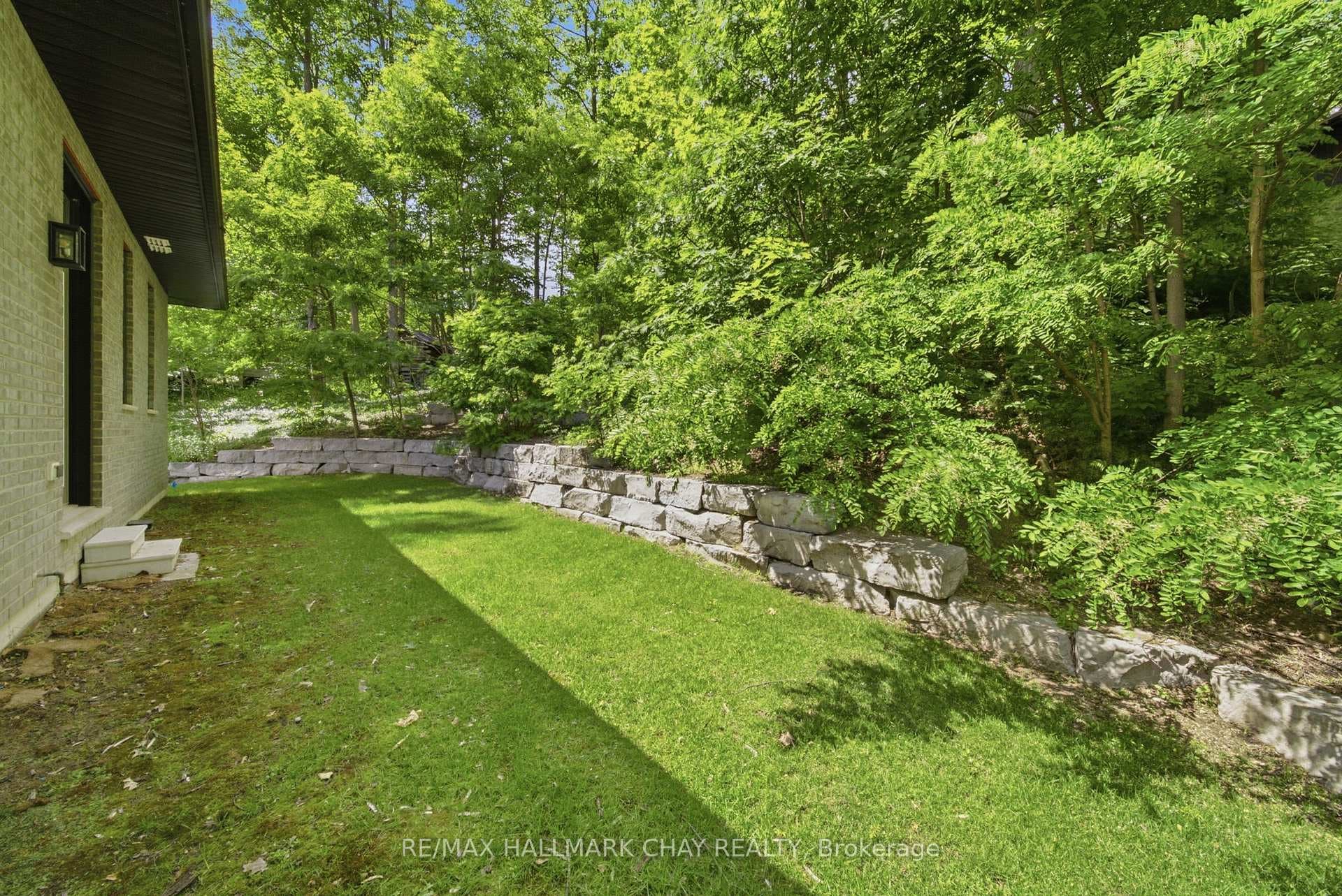 184 Shanty Bay Road photo 39