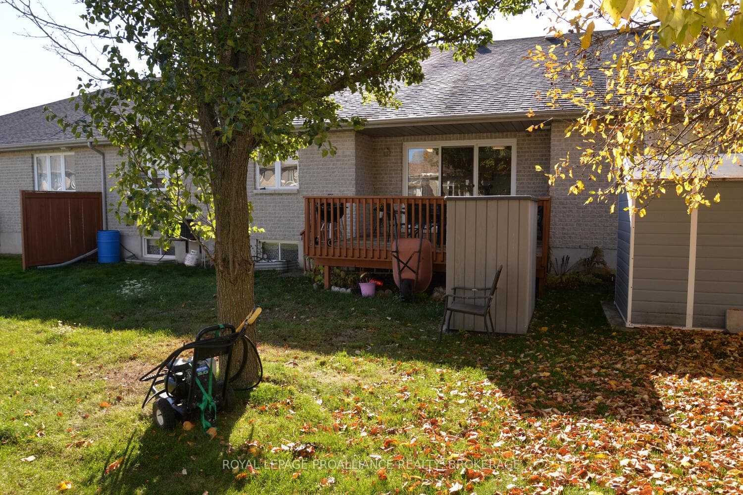 166 Ellesmeer Avenue photo 28