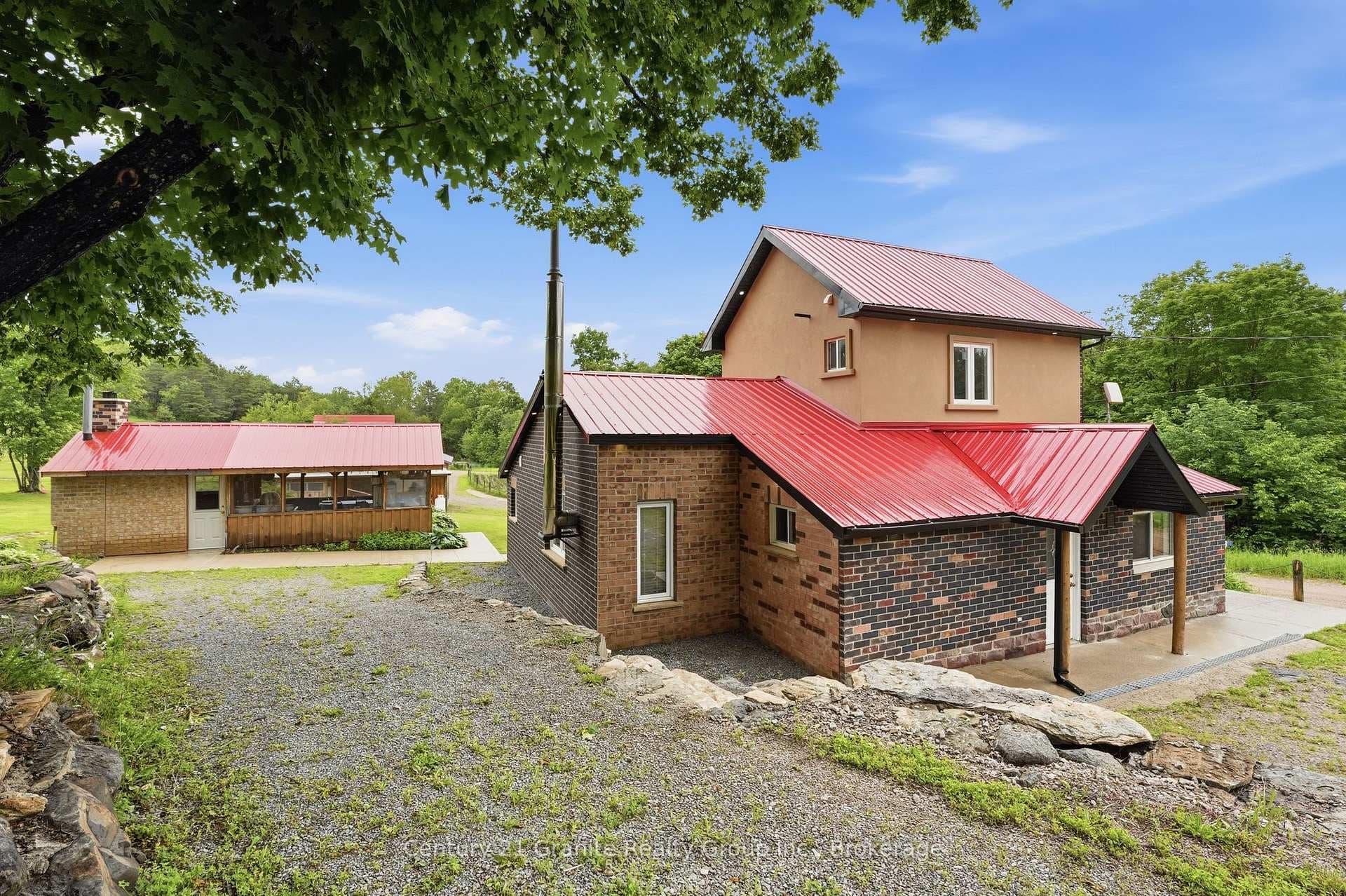 1742 Rose Island Road photo 38
