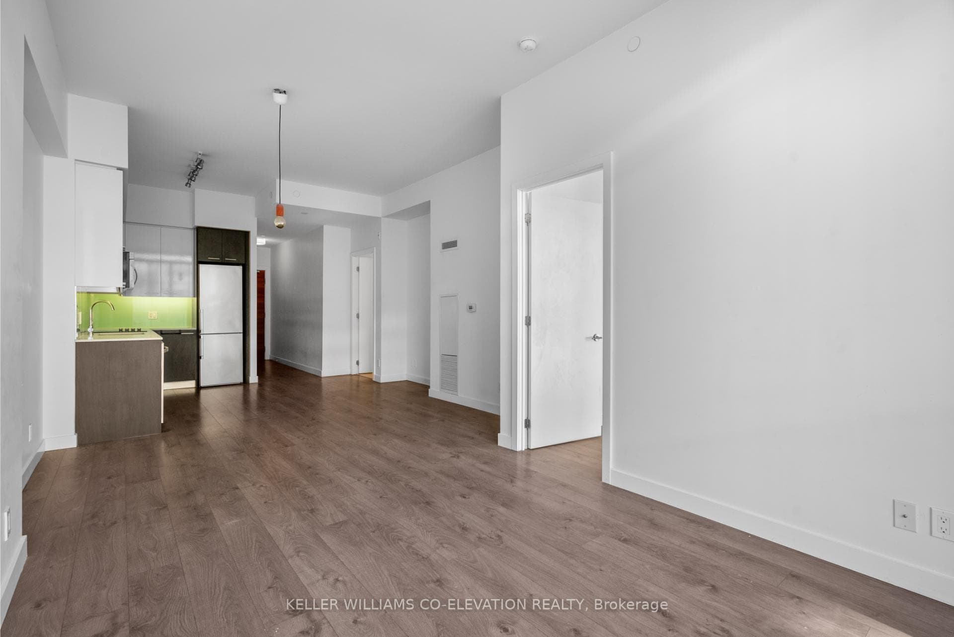 1075 Queen Street Unit 203 photo 9