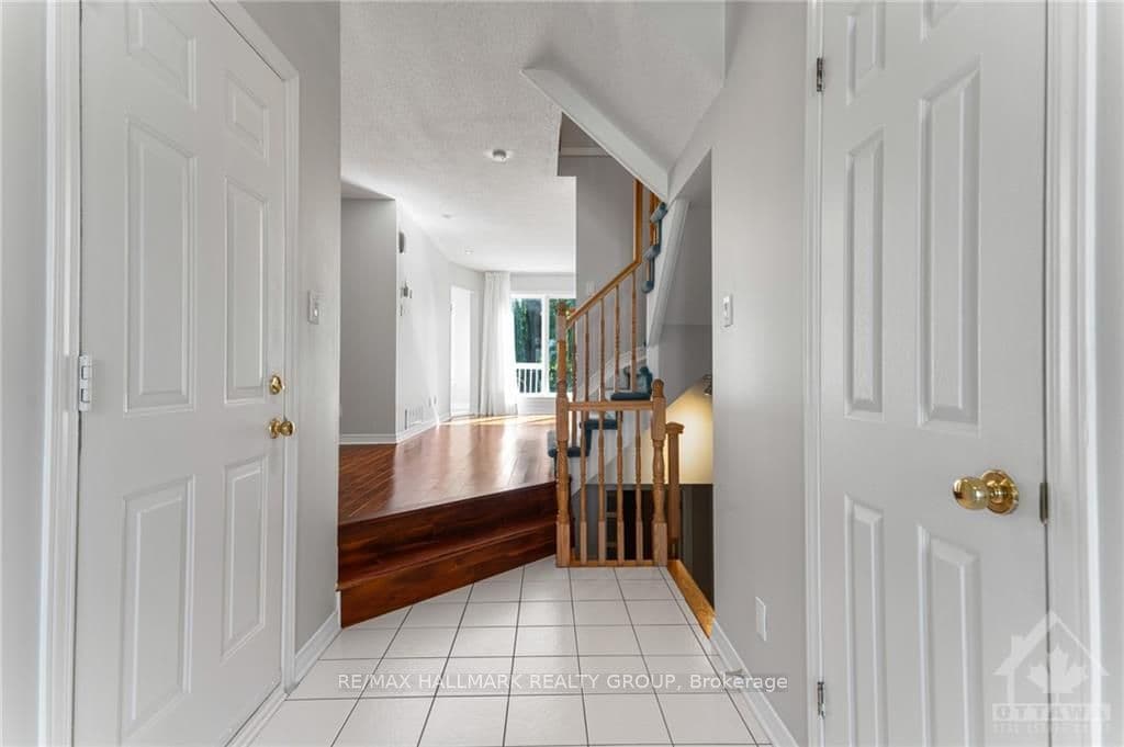94 KIMBERWICK Crescent photo 4