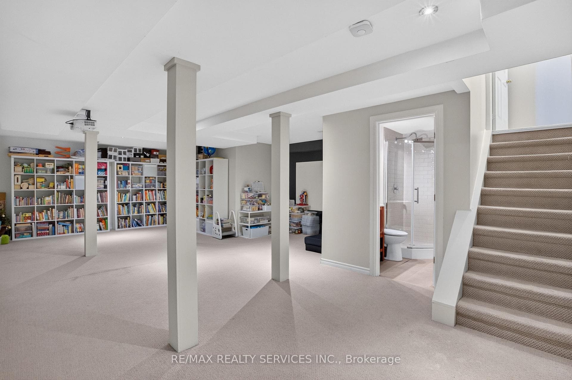 2153 Oak Bliss Crescent photo 44