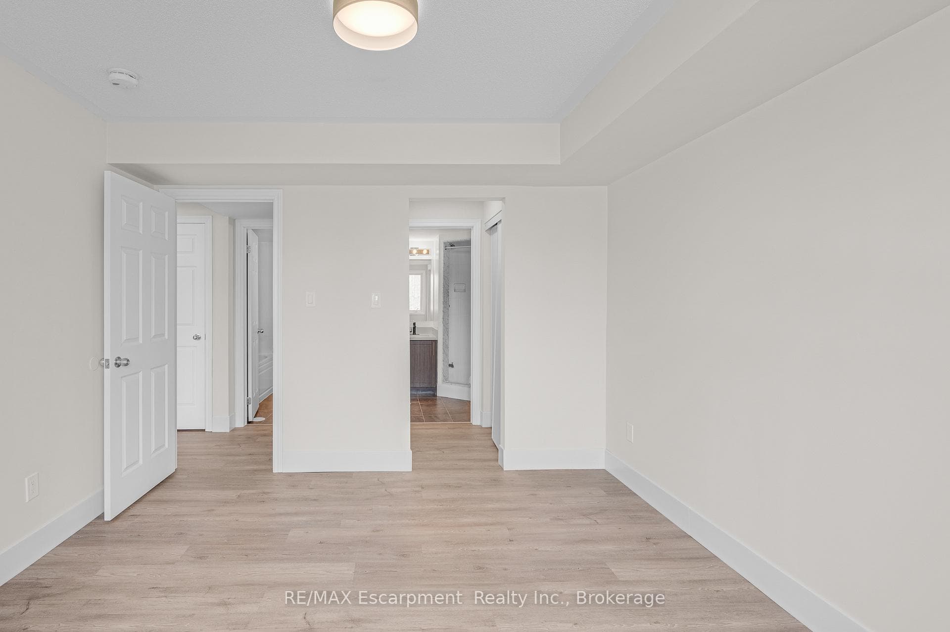 2420 Baronwood Drive Unit 3-04 photo 13